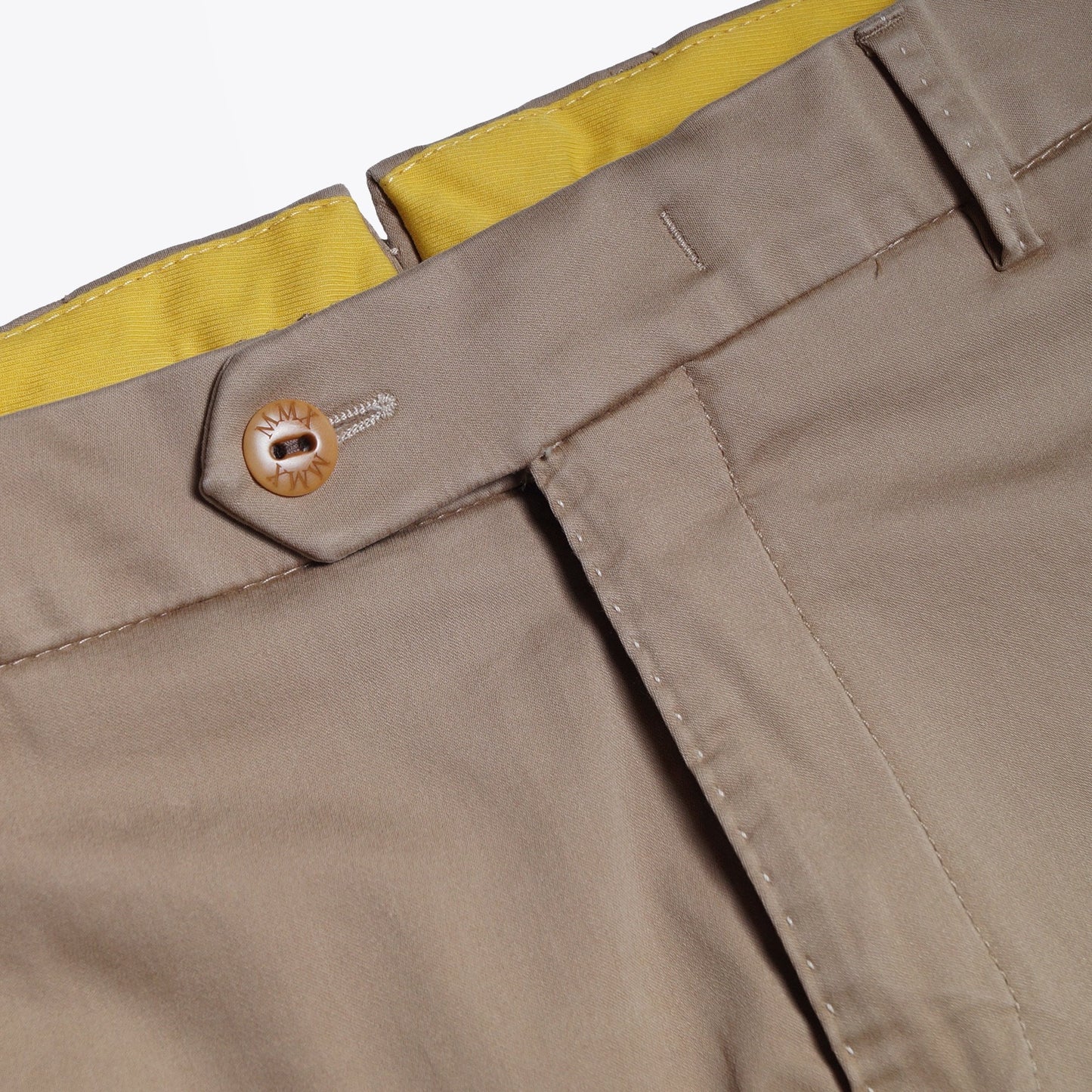 - Pegasus - Cotton Chino Shorts - Beige