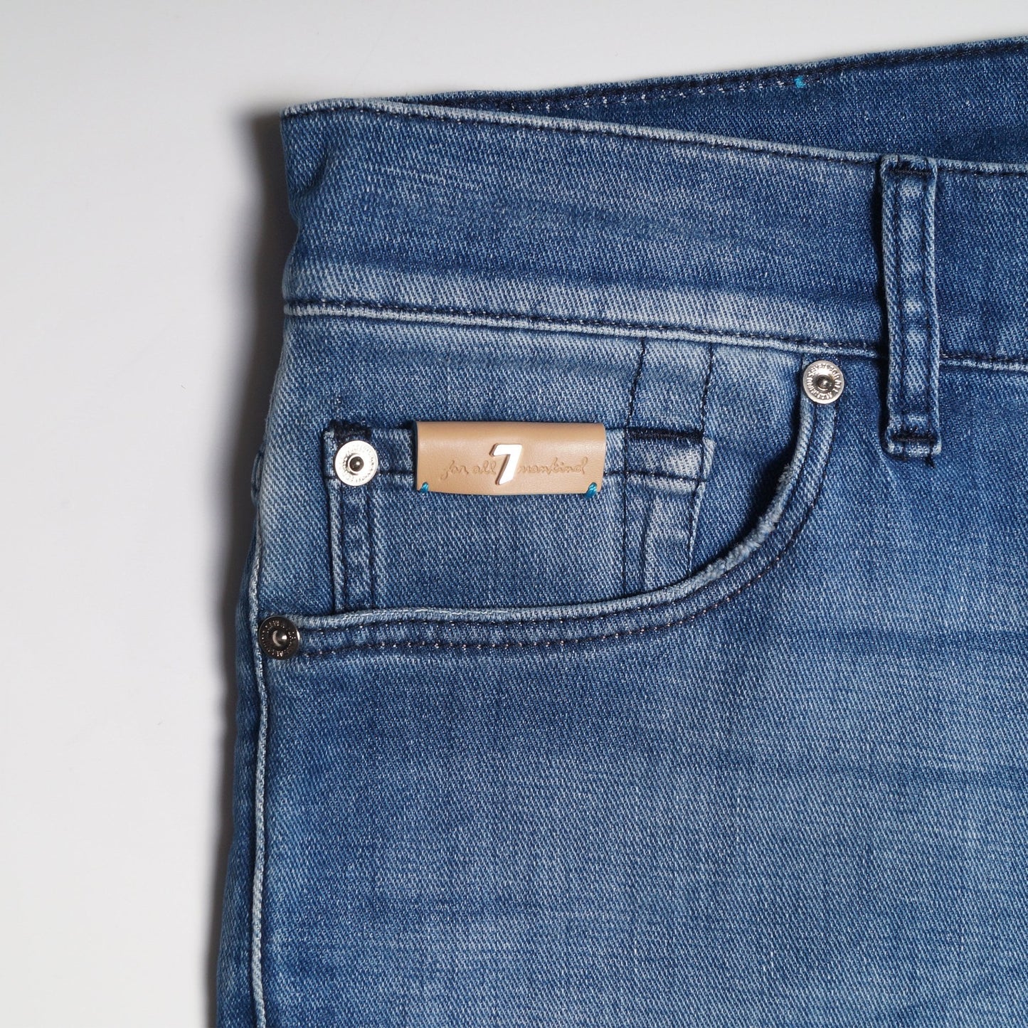 - Ronnie Special Edition Jeans - Mid Blue