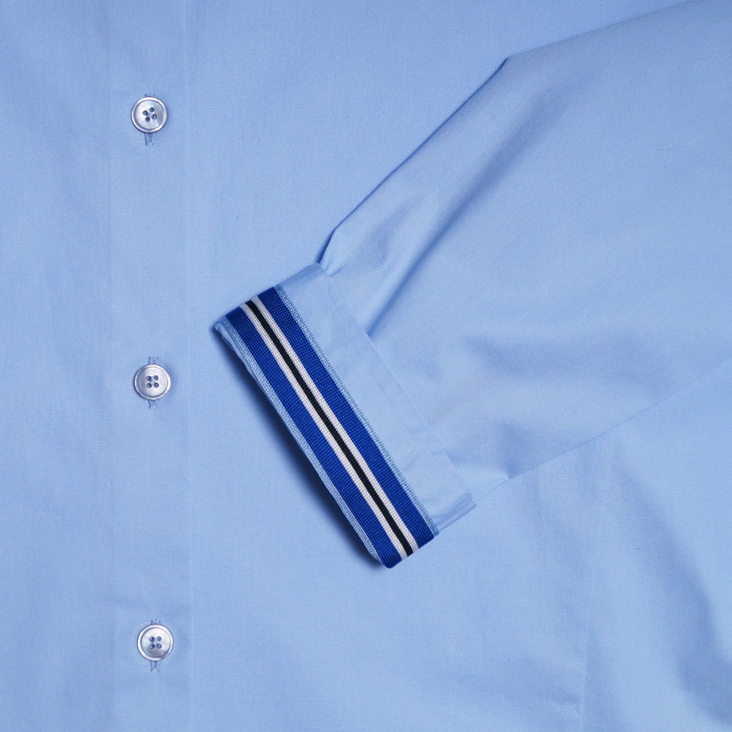 - Classic Shirt With Contrast Cuff - Blue