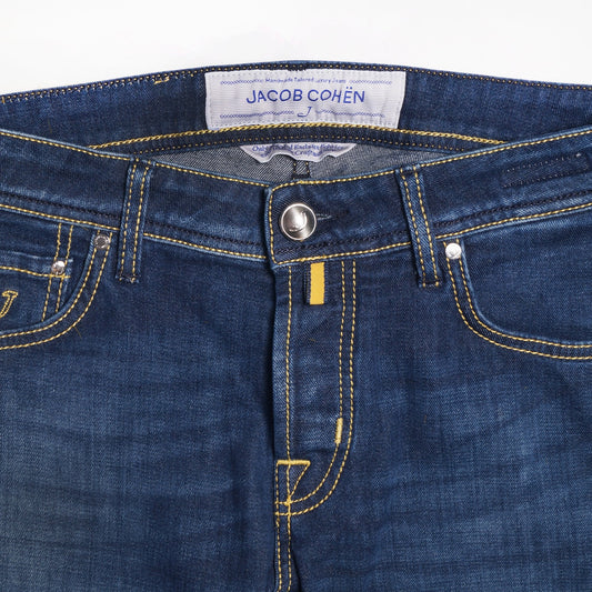 J622 Mid-Rise Comfort Jeans - Mid-Blue