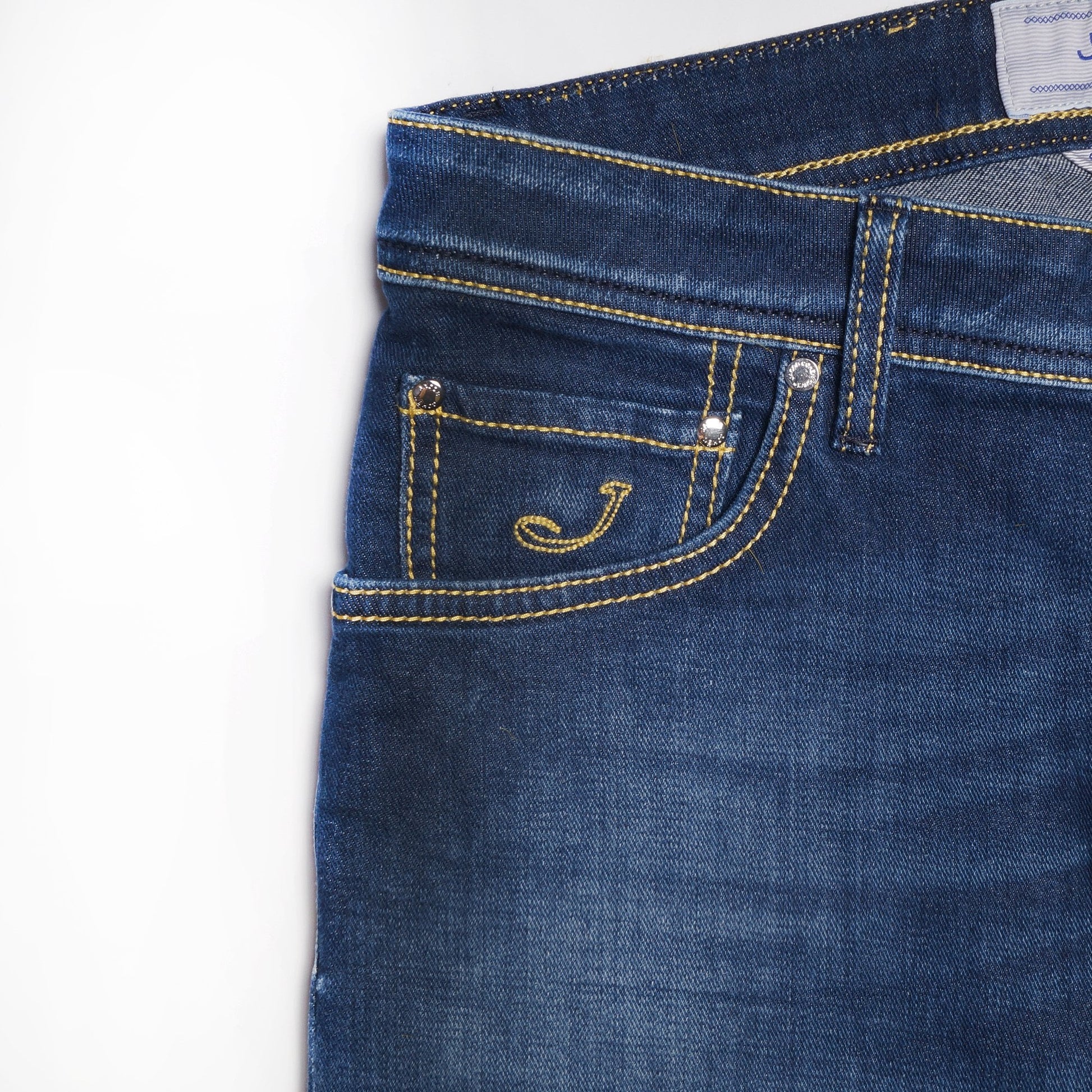 Jacob J622 Mid-Rise Comfort Jeans - Mid-Blue