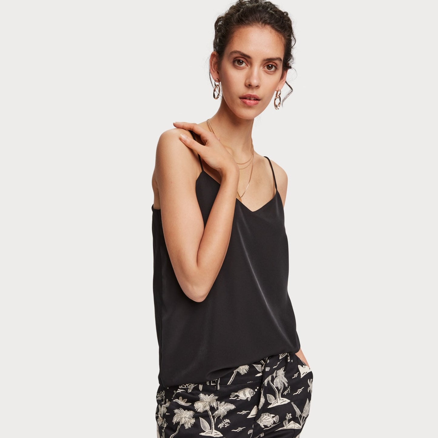 - Spaghetti Strap Tank Top - Black