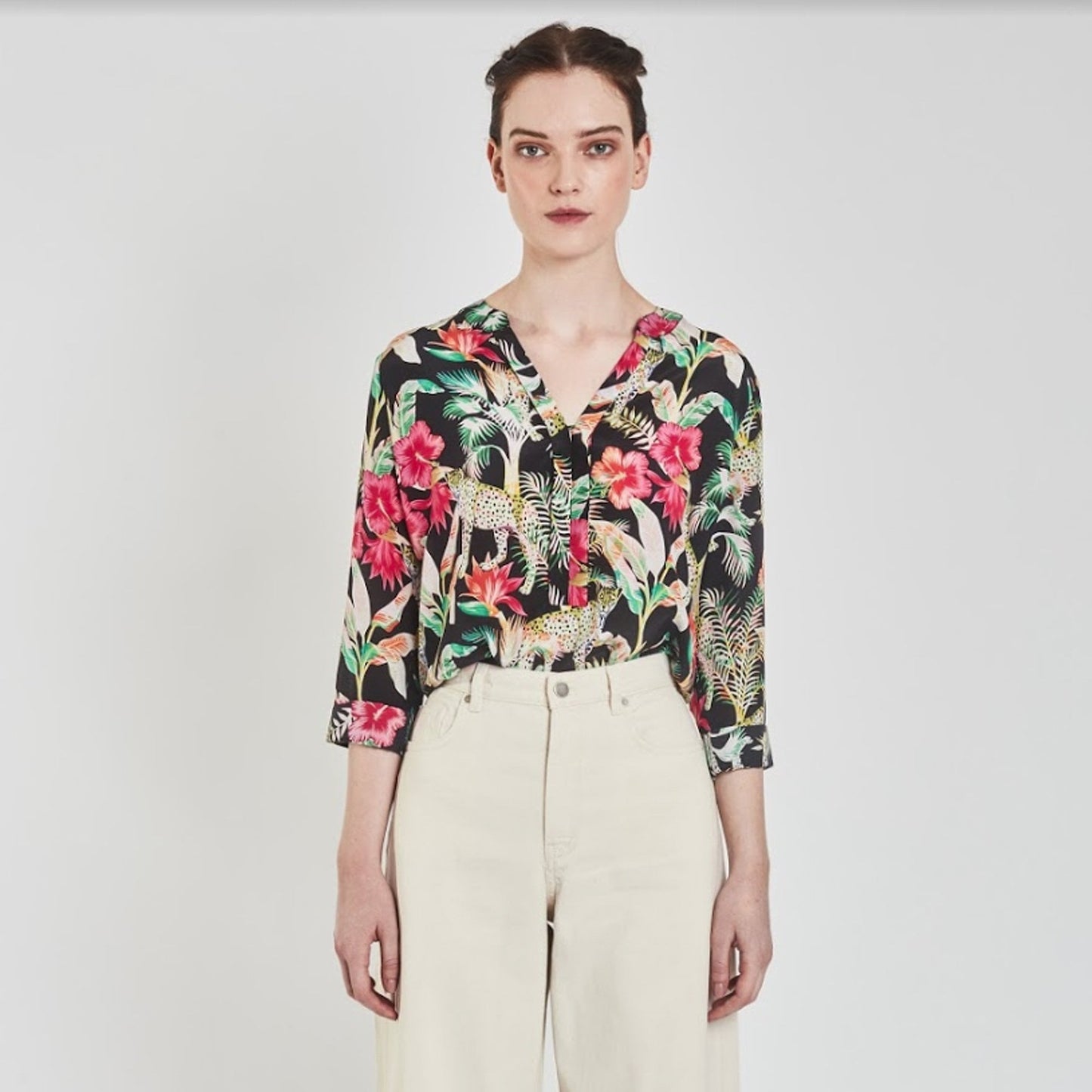 - Paola Floral And Leopard Printed Top - Multi