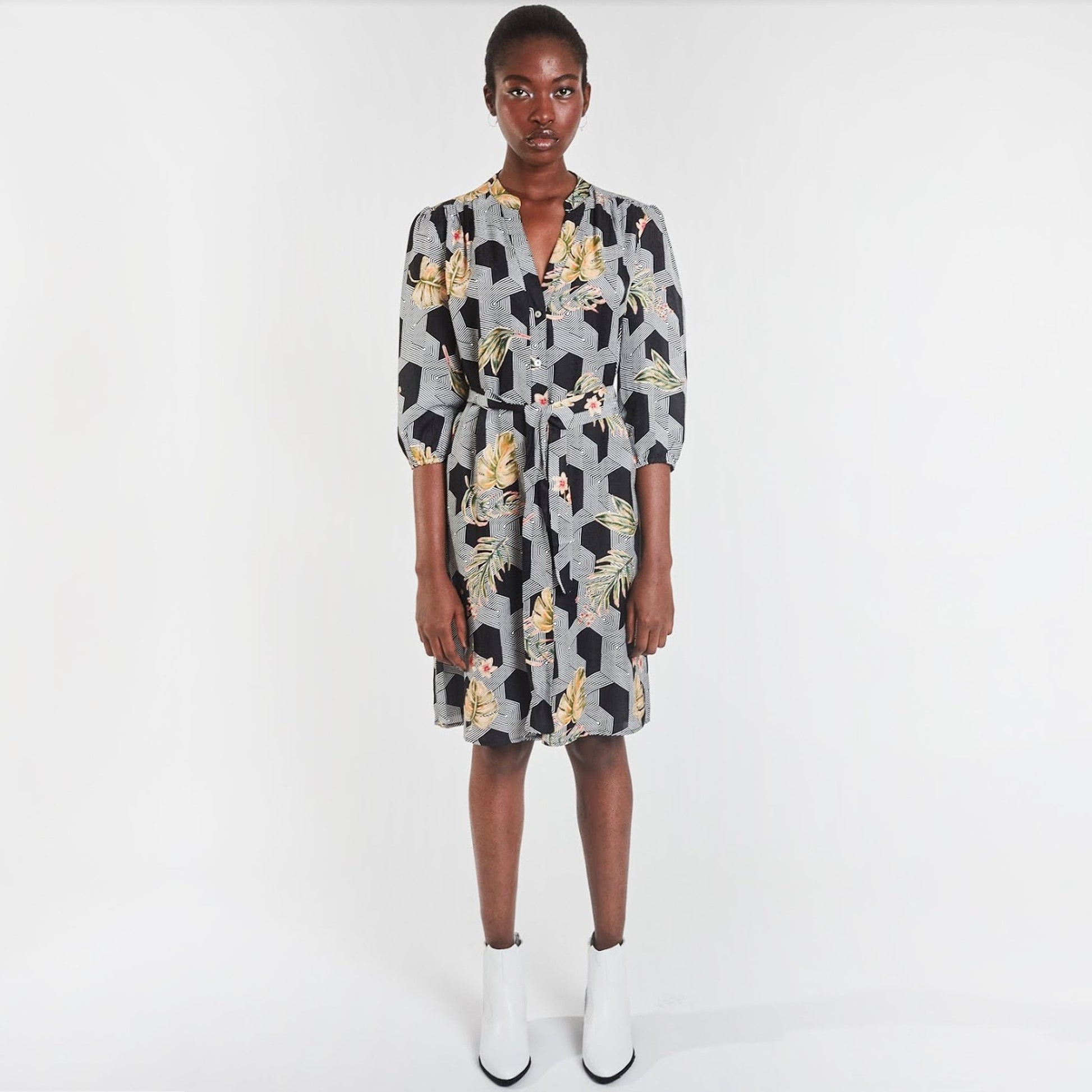 Pyrus Marina Belted Printed Dress - Black/Multi
