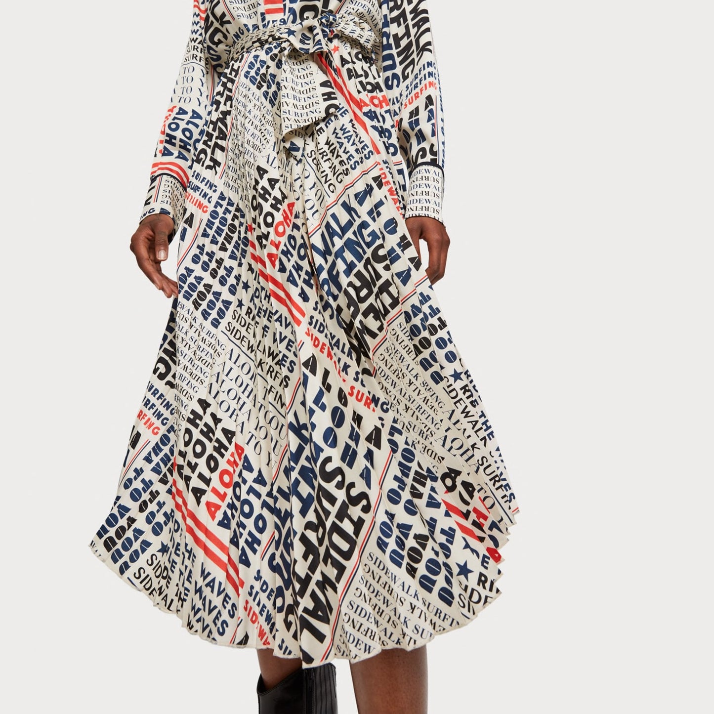 - Pleated Midi Dress - Multi