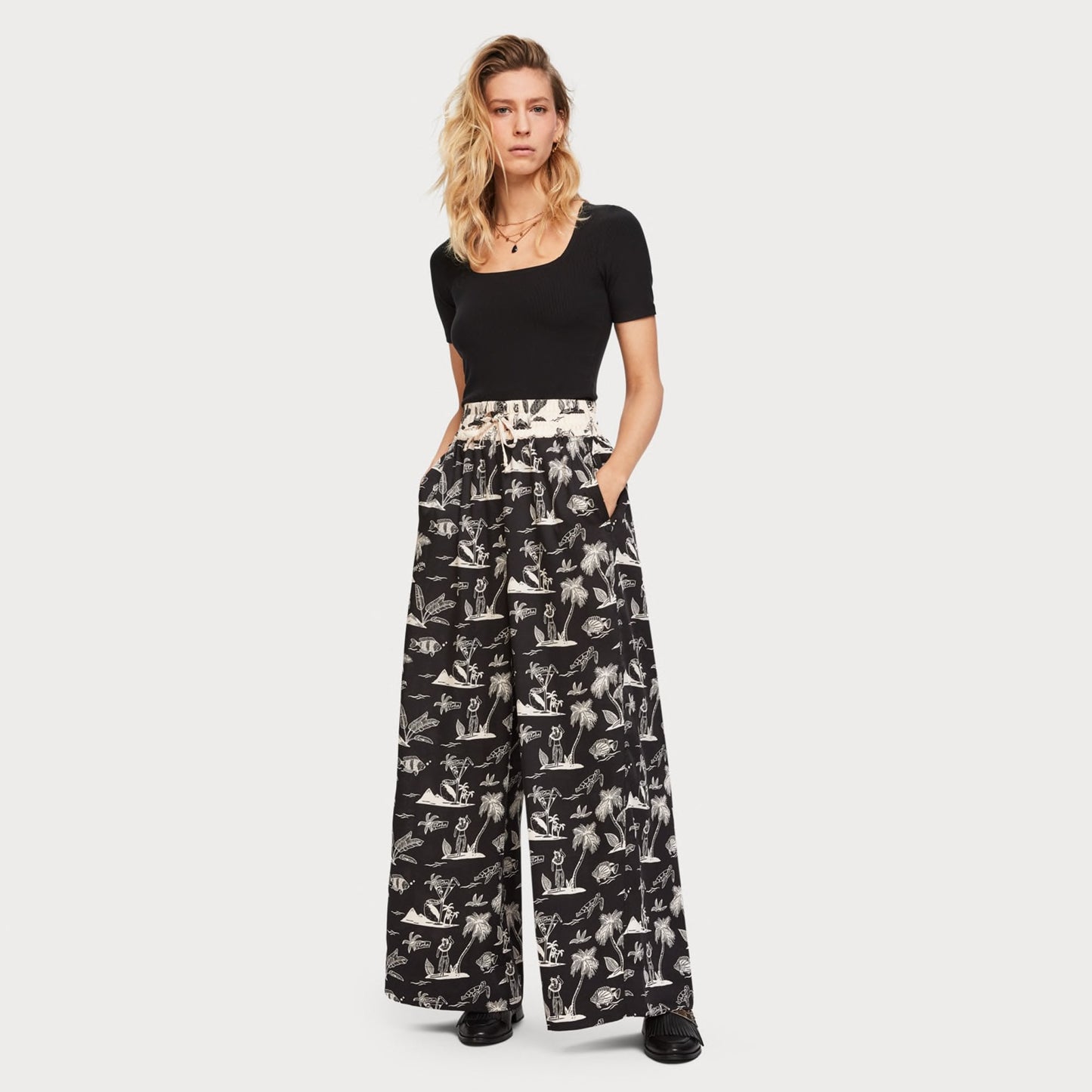 - Printed Wide-Leg Trousers - Multi