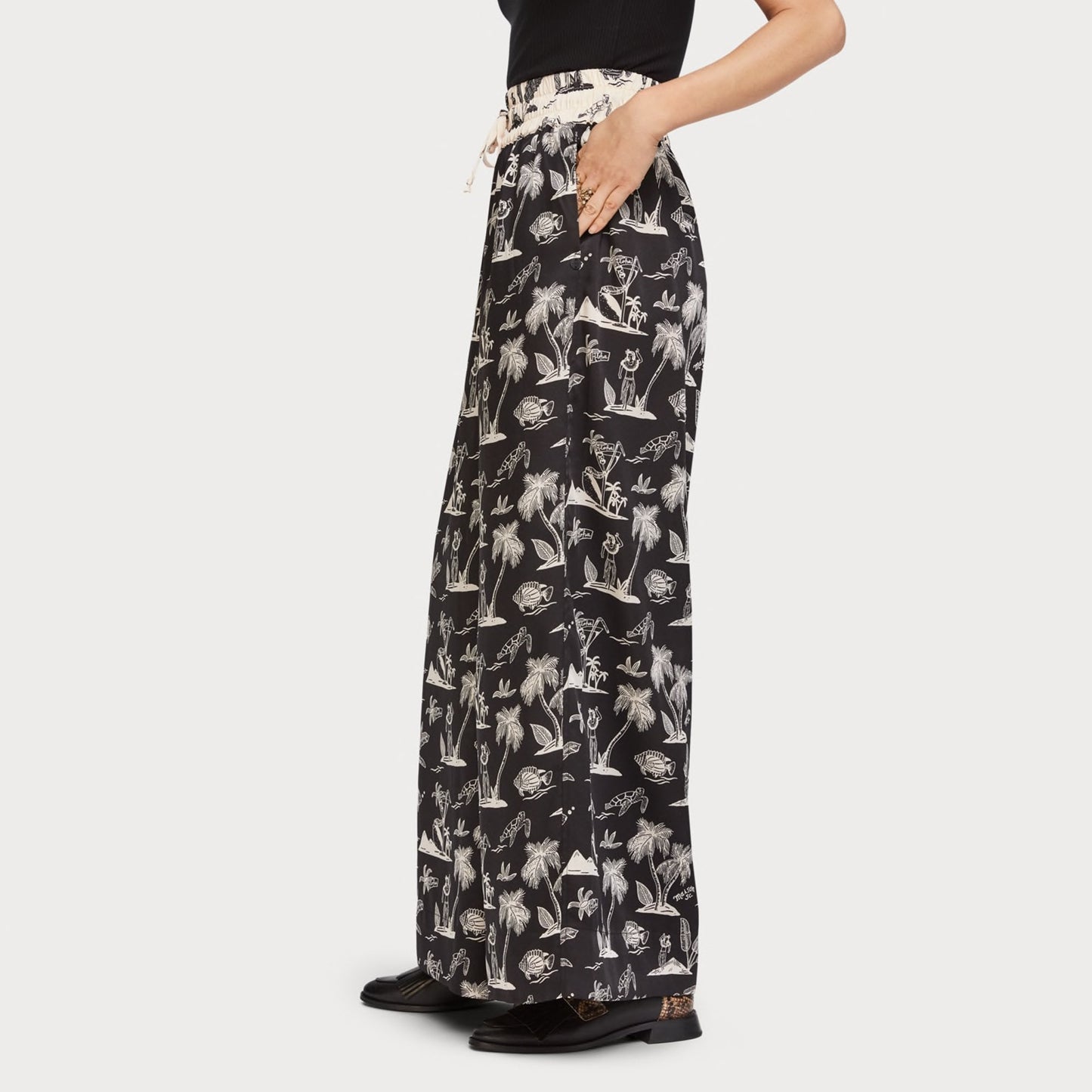 - Printed Wide-Leg Trousers - Multi