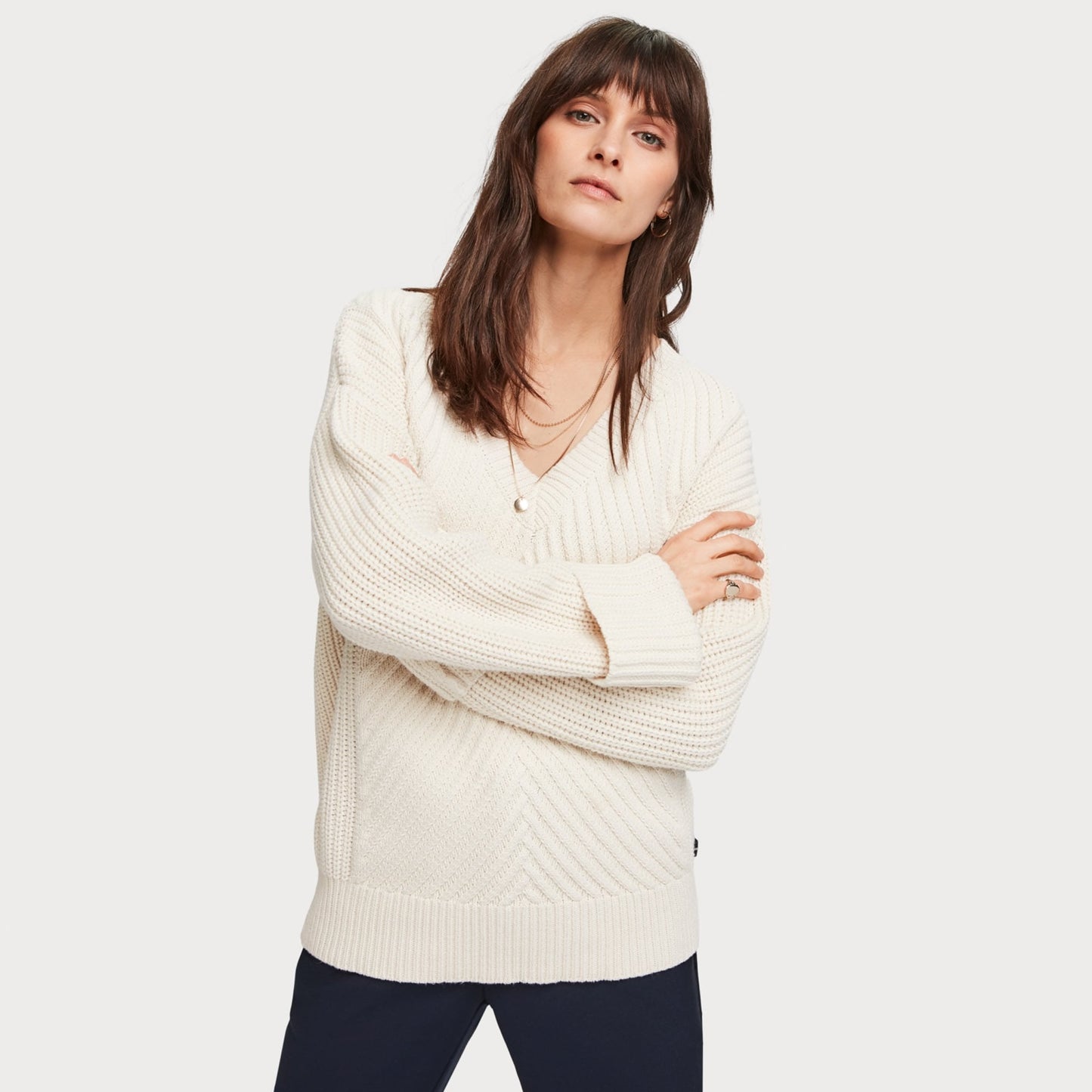 - Chunky V-Neck Knit Pullover - Cream