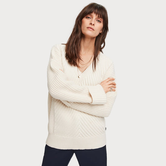 - Chunky V-Neck Knit Pullover - Cream