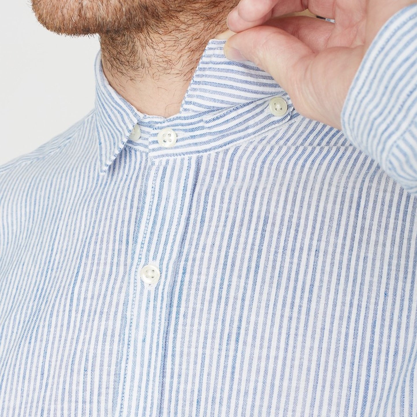 - Clerkenwell Stripe Tab Shirt - Blue/White