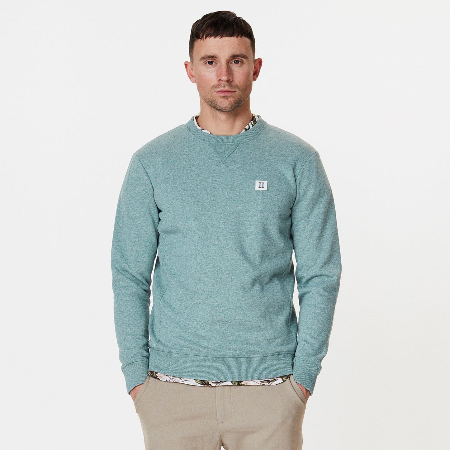 - Piece Crew-Neck Sweatshirt - Green/Blue