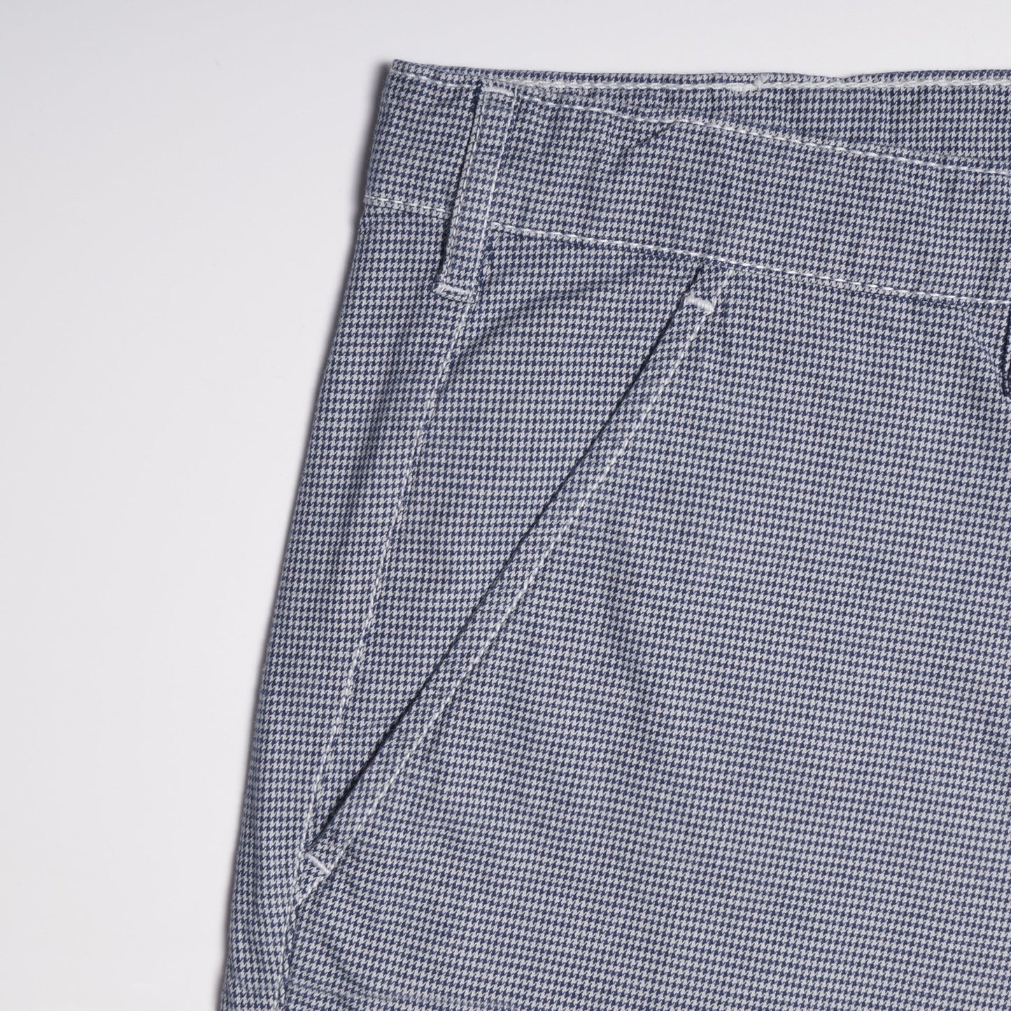 - Cotton Houndstooth Shorts - Light Blue