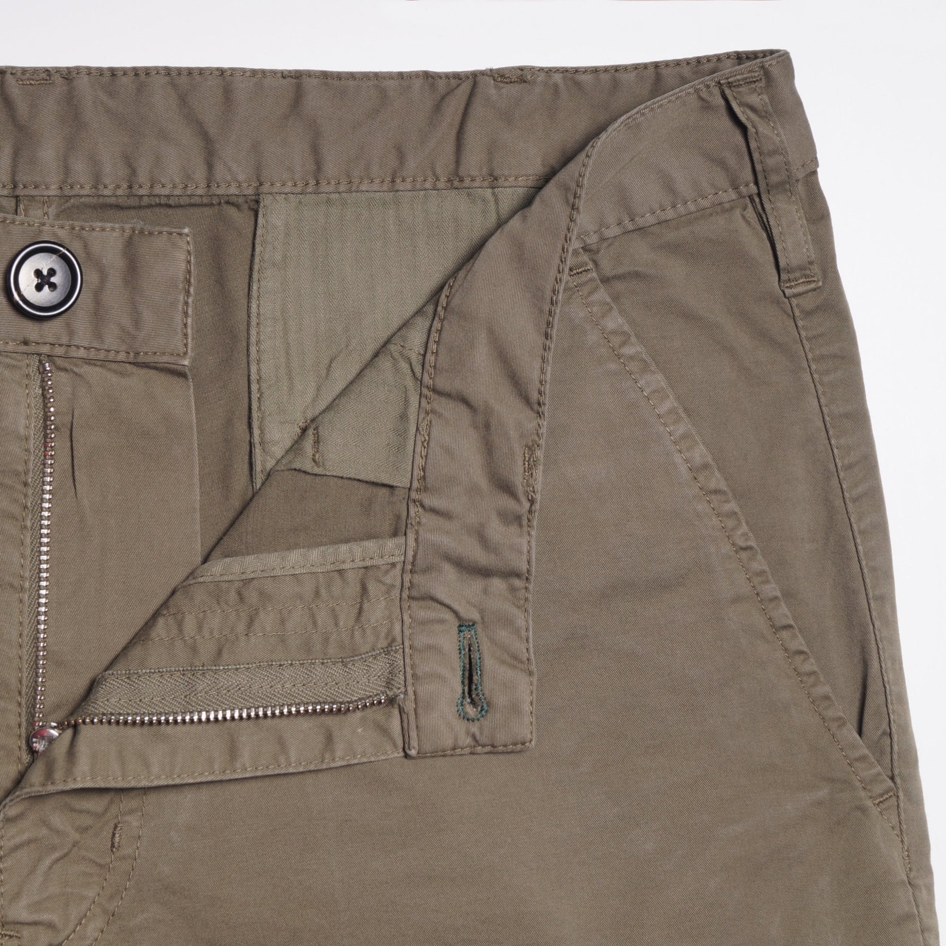 Paul Garment-Dyed Cotton Shorts - Olive