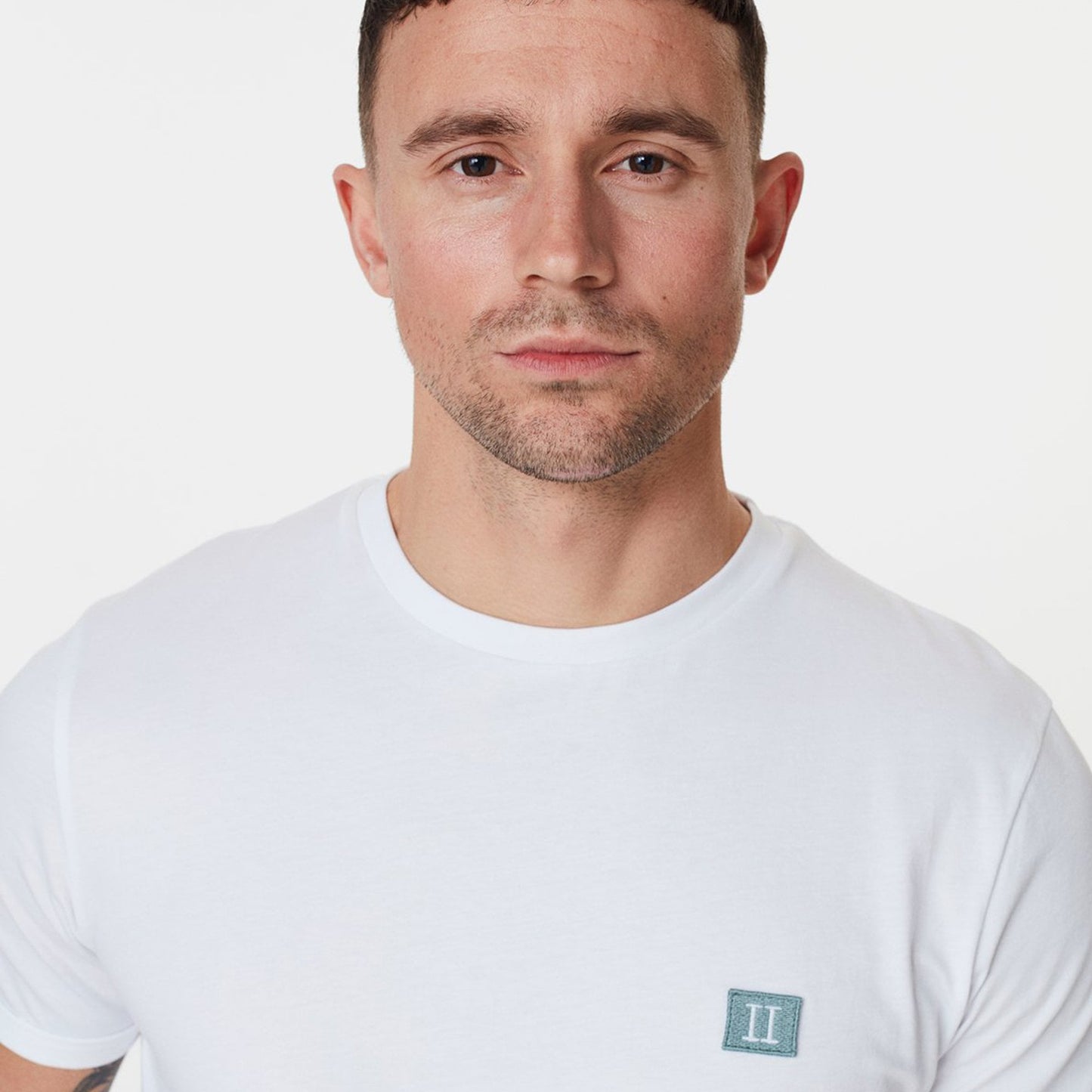 - Classic Crew Neck T-shirt - White