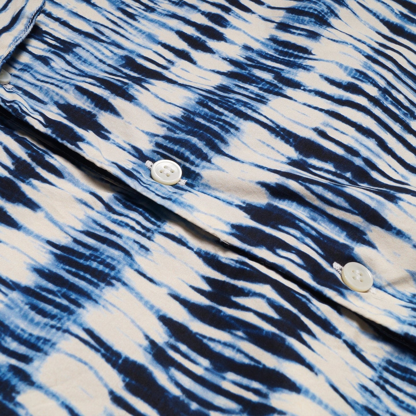 - Tie-dye Short-Sleeve Shirt - Blue