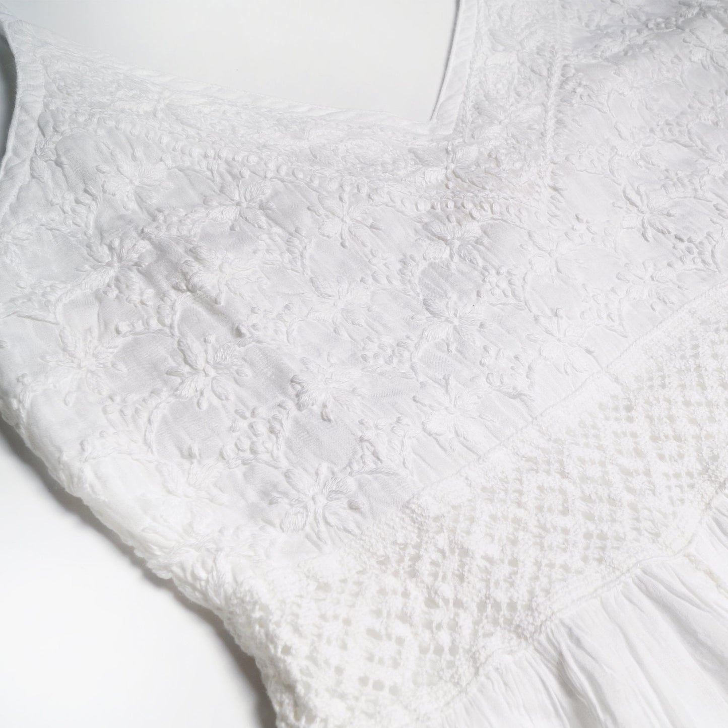 - Embroidered Maxi Dress - White