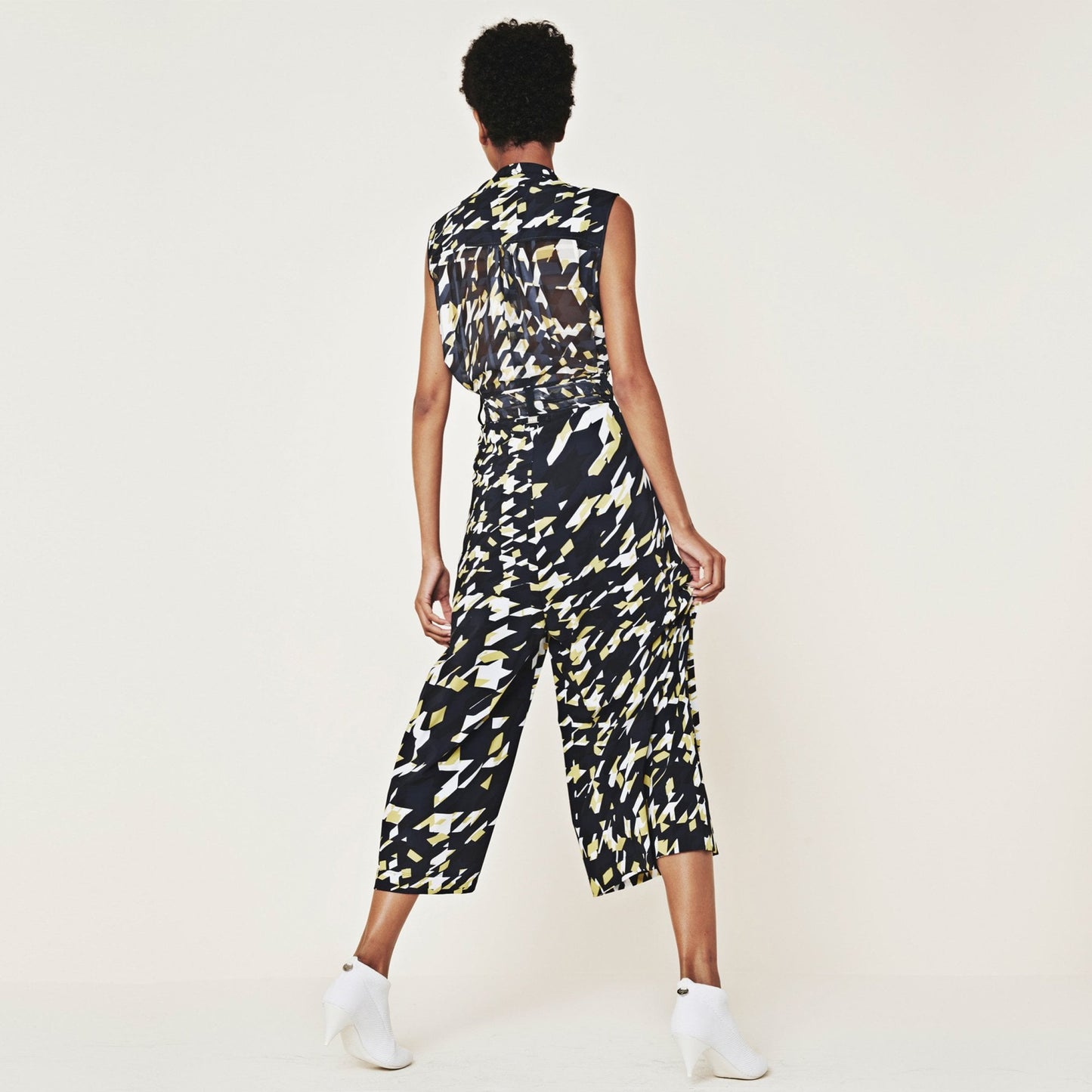- Perpetual - Printed Cropped Pants - Navy/Multi