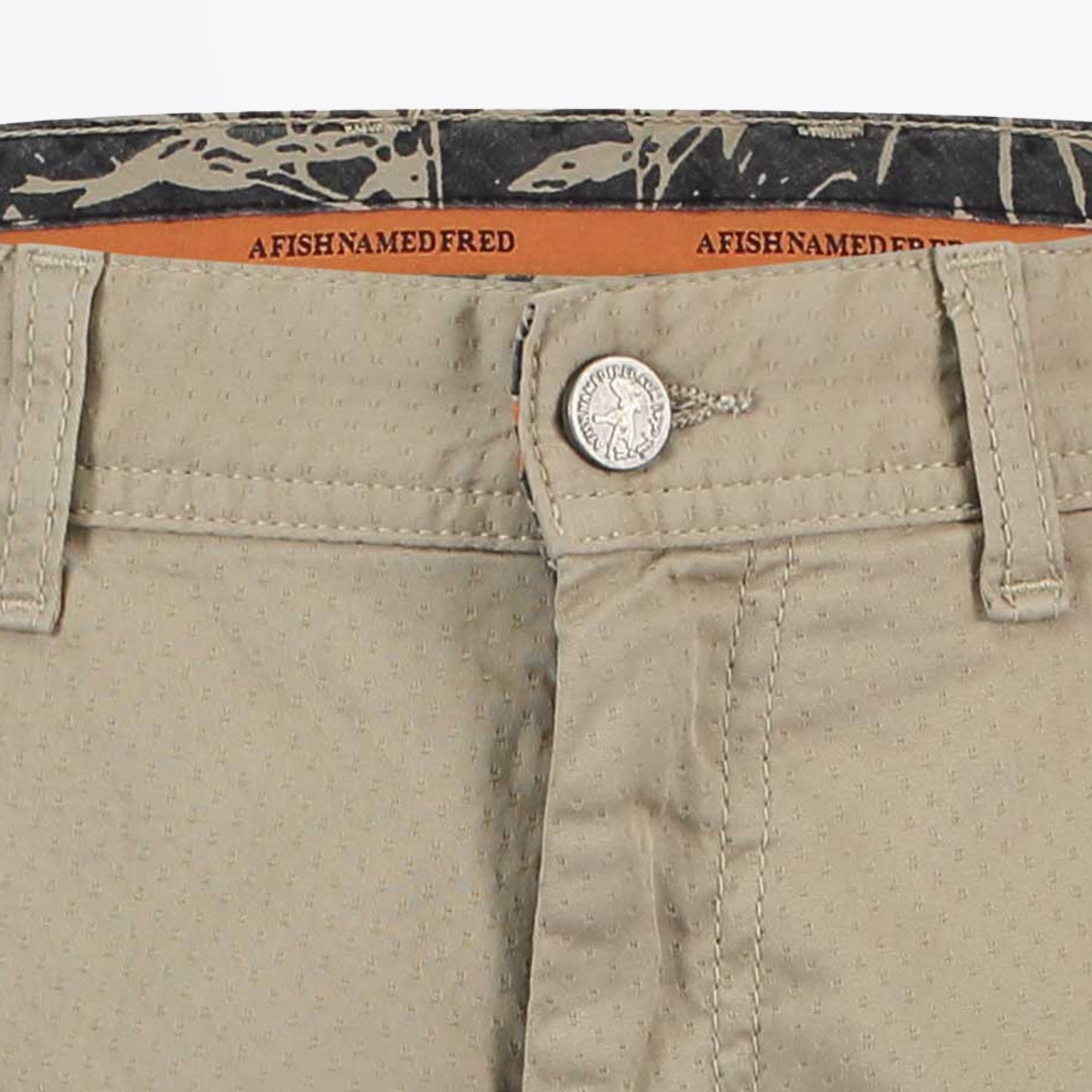 - Bermuda Dots Shorts - Sand