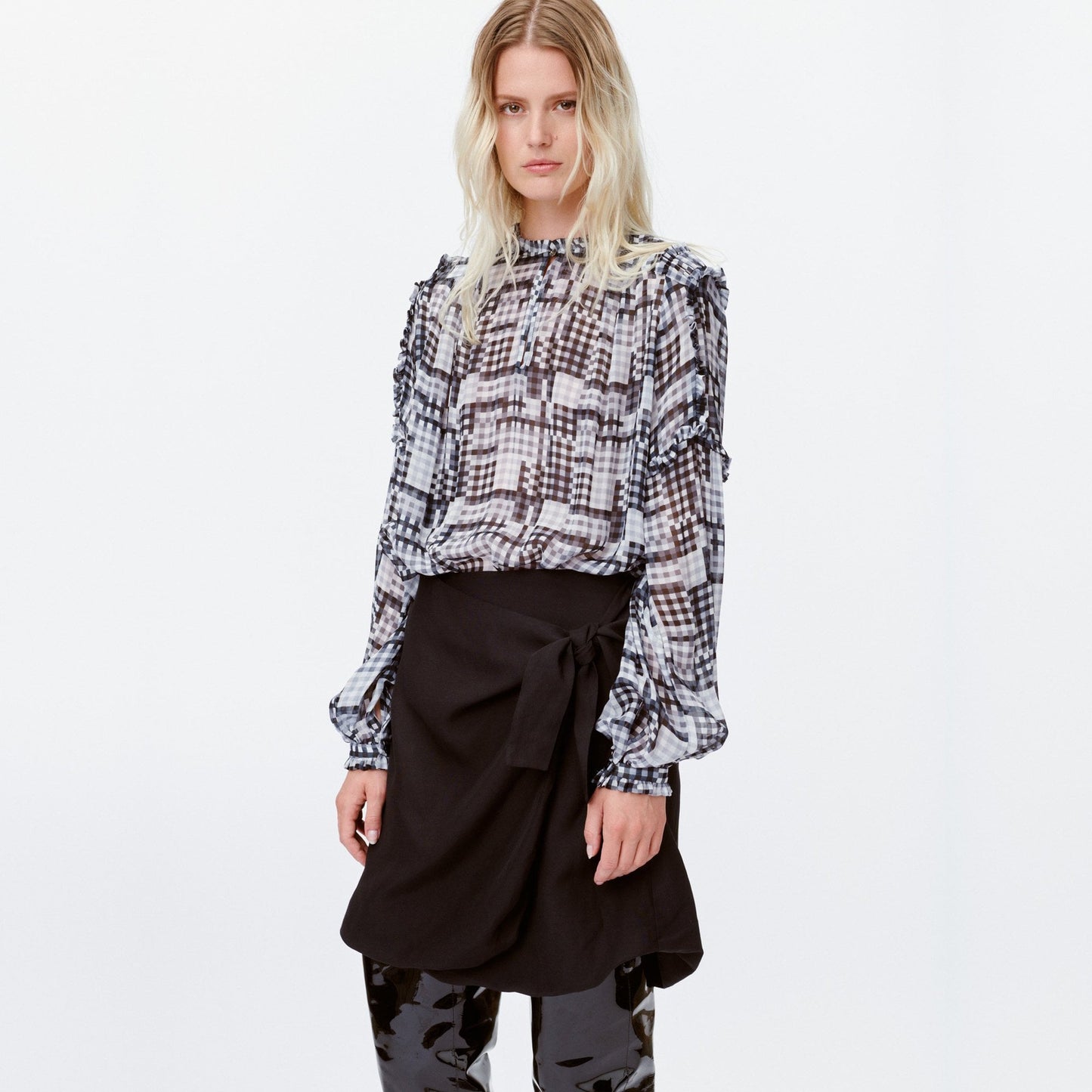 - Lazulis - Ruffle Check Top - Grey