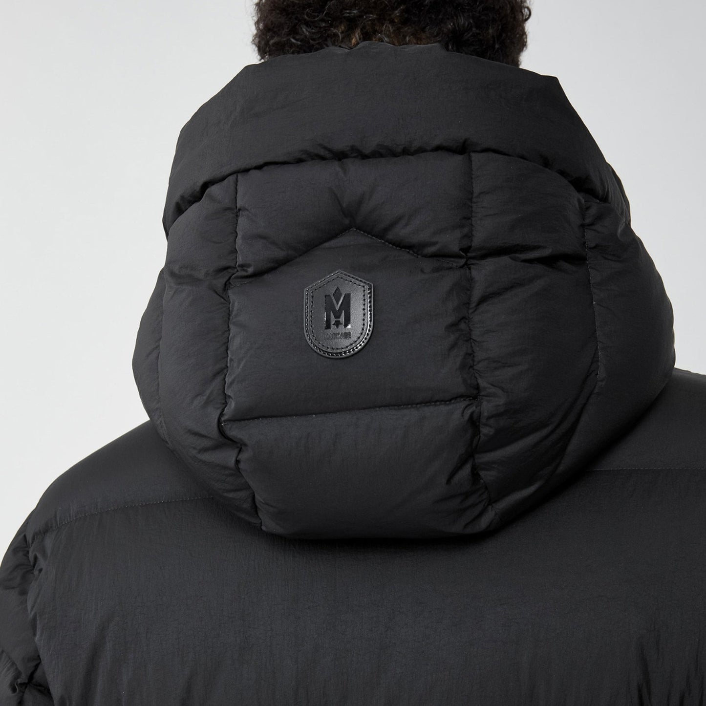 - Elio - Maxi Down Coat With Pillow Collar - Black