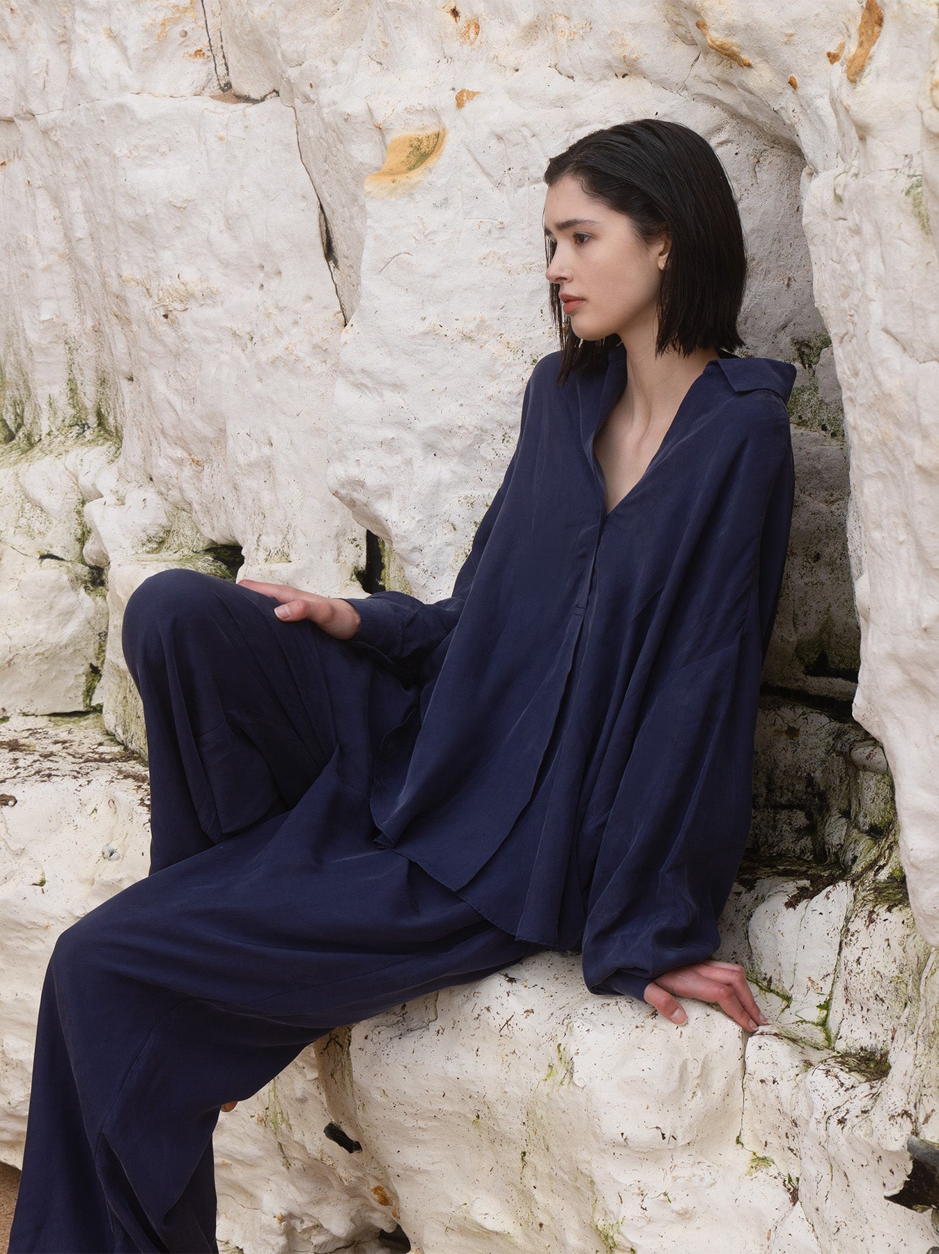 Curved Hem Blouse - Navy