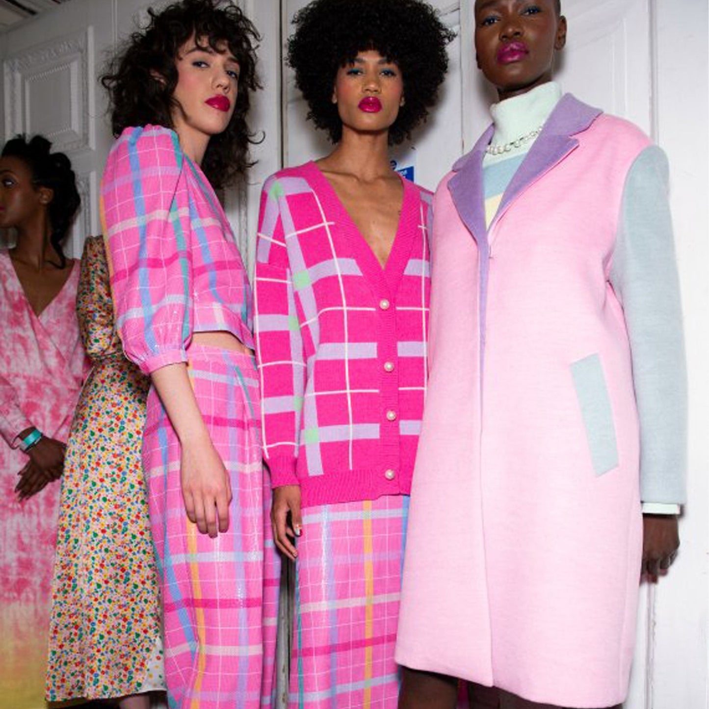 - Cecily Check Knitted Cardigan - Pink