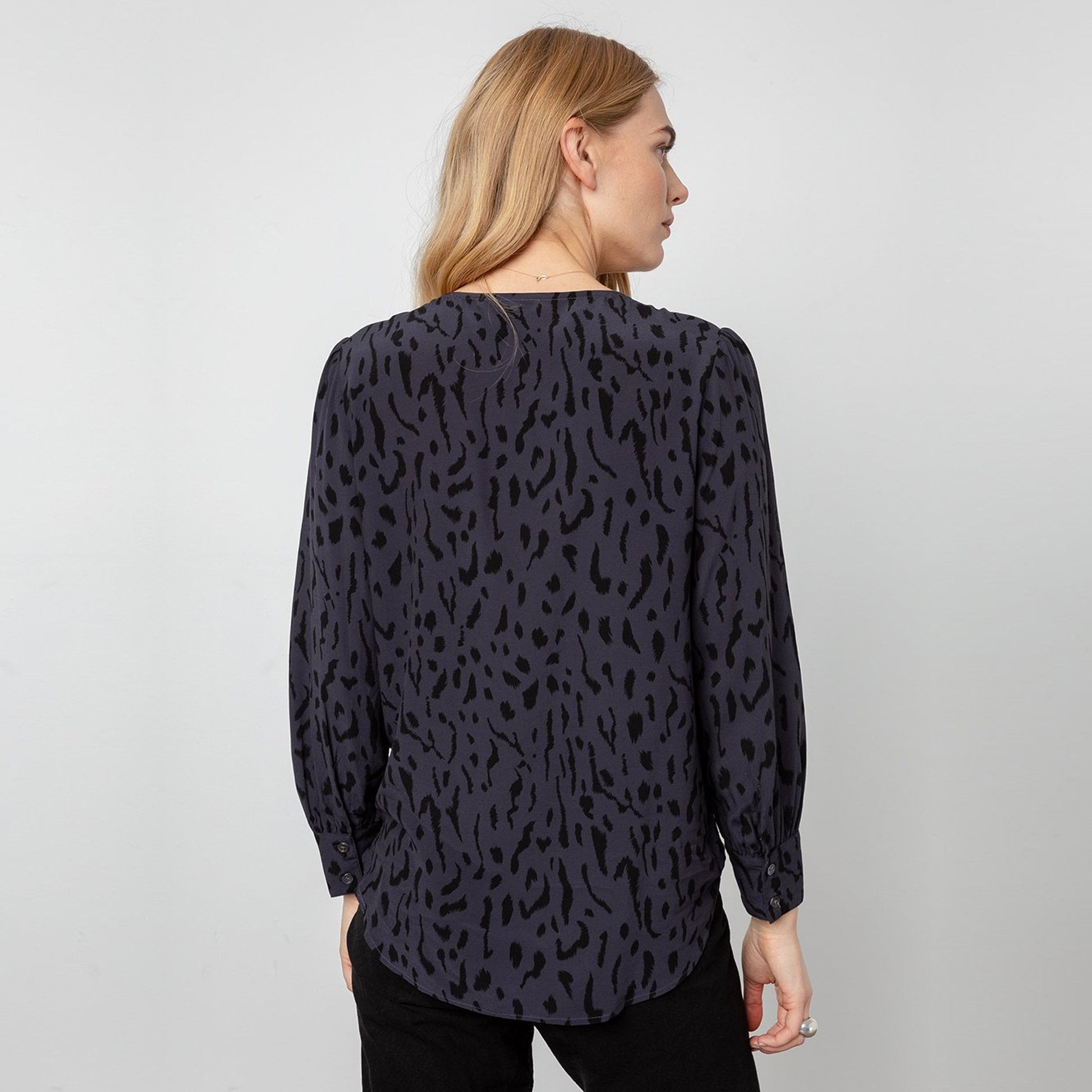 Rails Hillary - Cheetah Print Top - Charcoal Grey