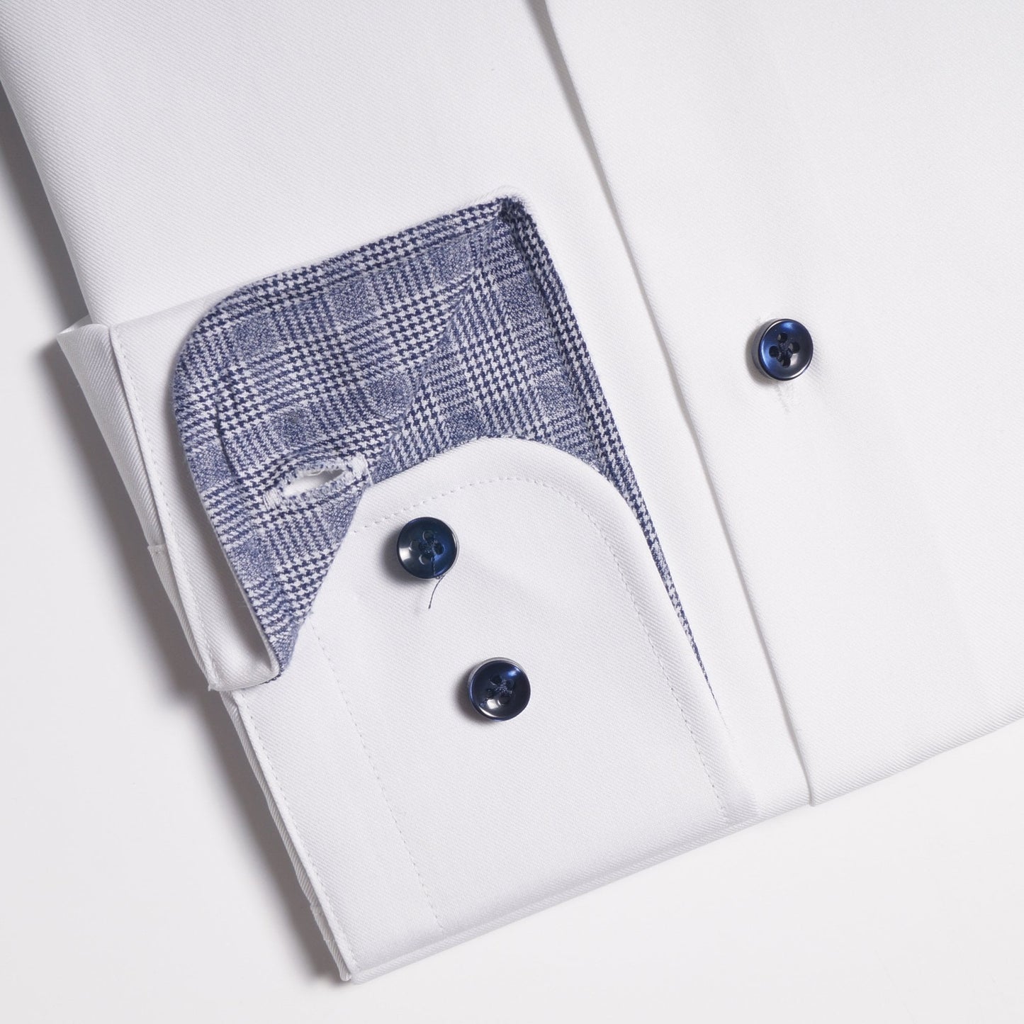- Checked Trim Insert Shirt - White