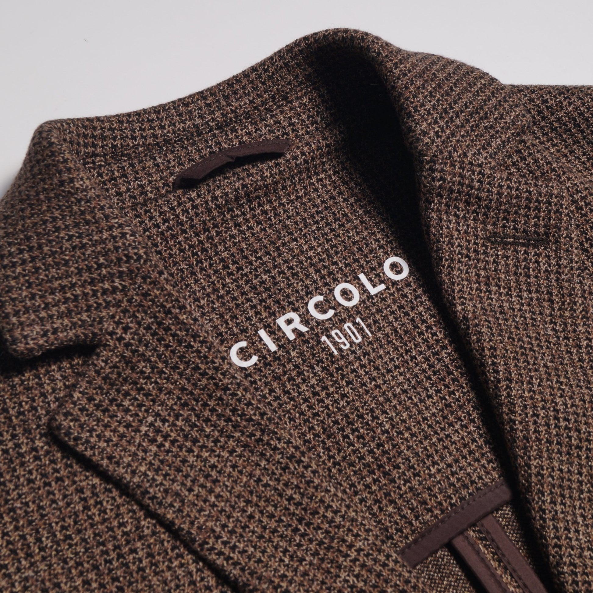 Circolo Houndstooth Weave Blazer - Brown