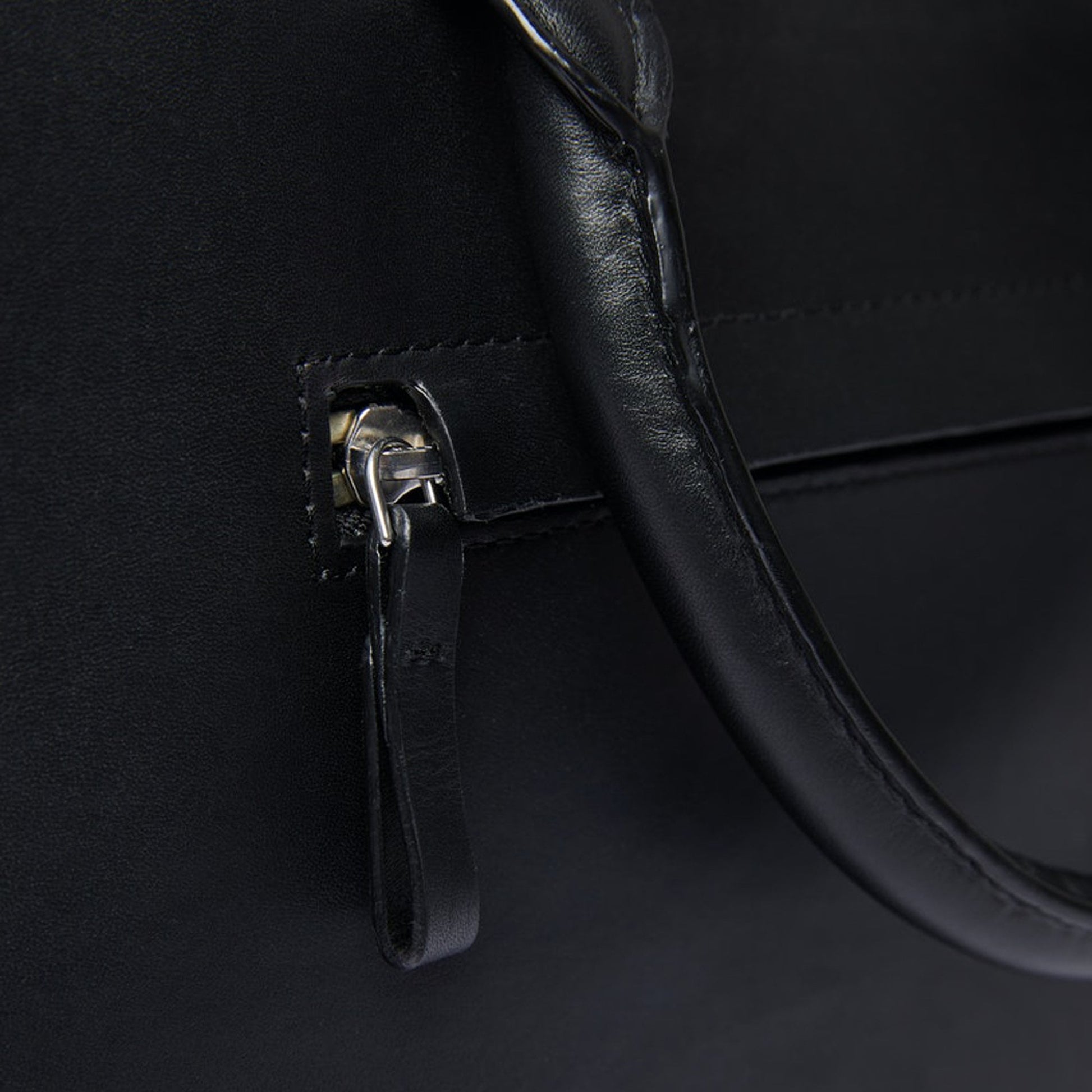 Sandqvist Lesli - Dual Zip Leather Bag - Black
