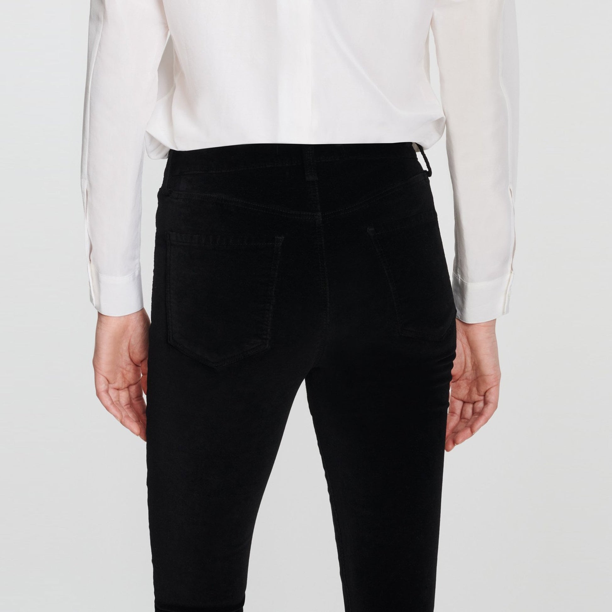 J Maria High Rise Skinny Velvet Jeans - Black