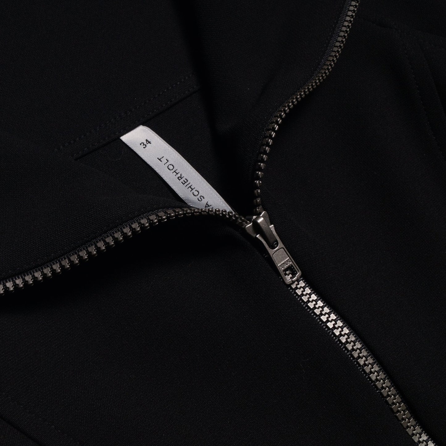 - Boxy Zipped Jacket - Black