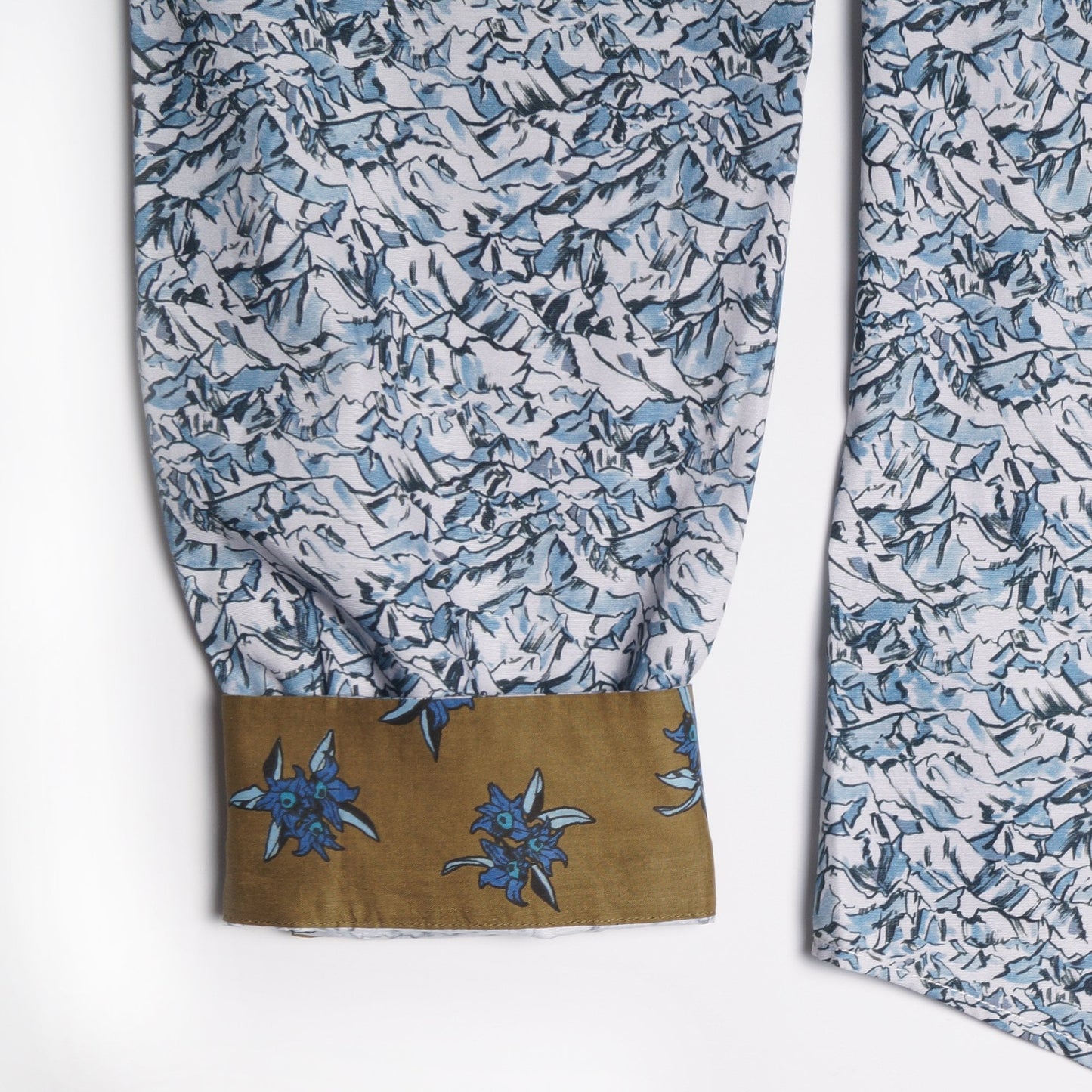 Mountain Peaks Print Shirt - Light Blue