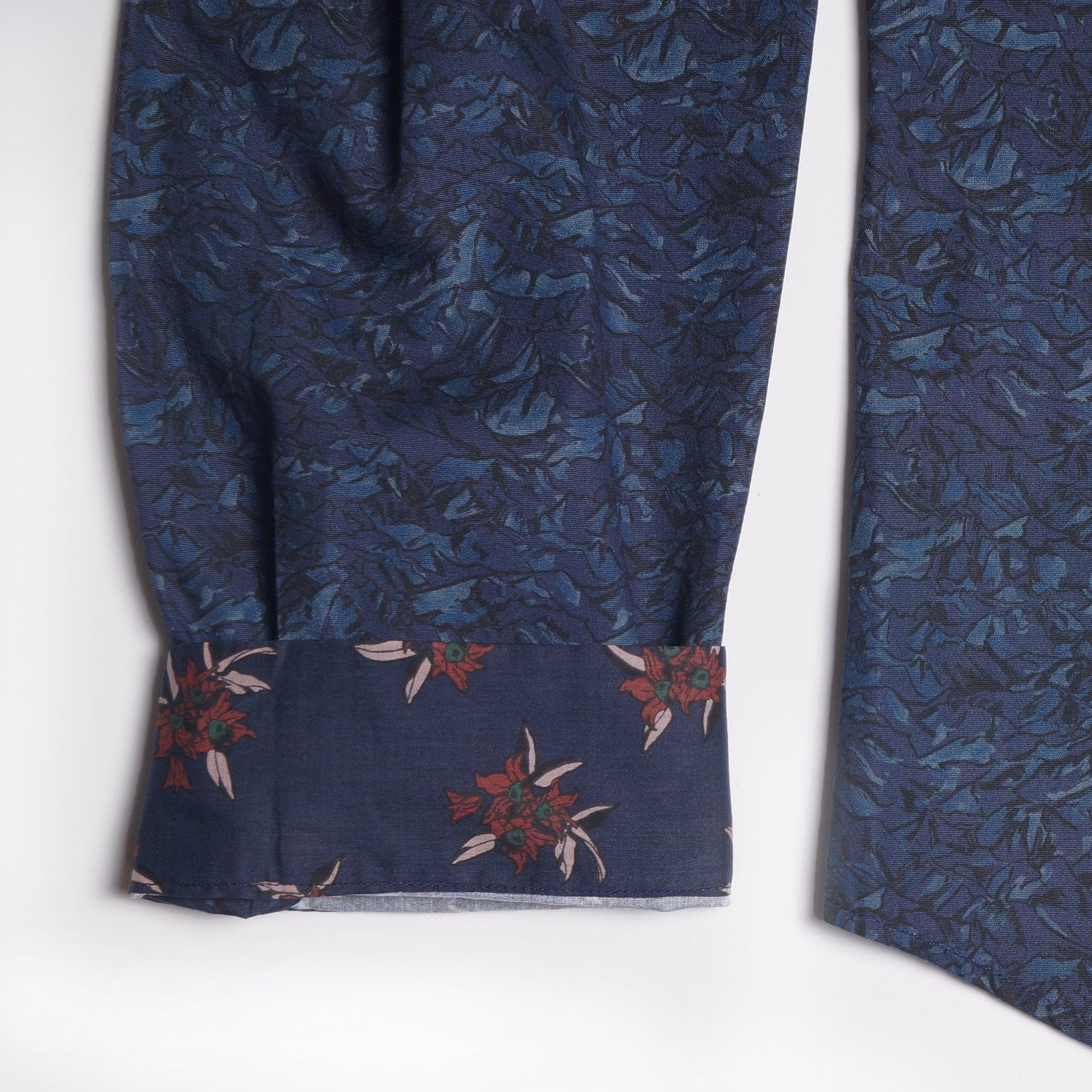 Paul Mountain Peaks Print Shirt - Navy Blue