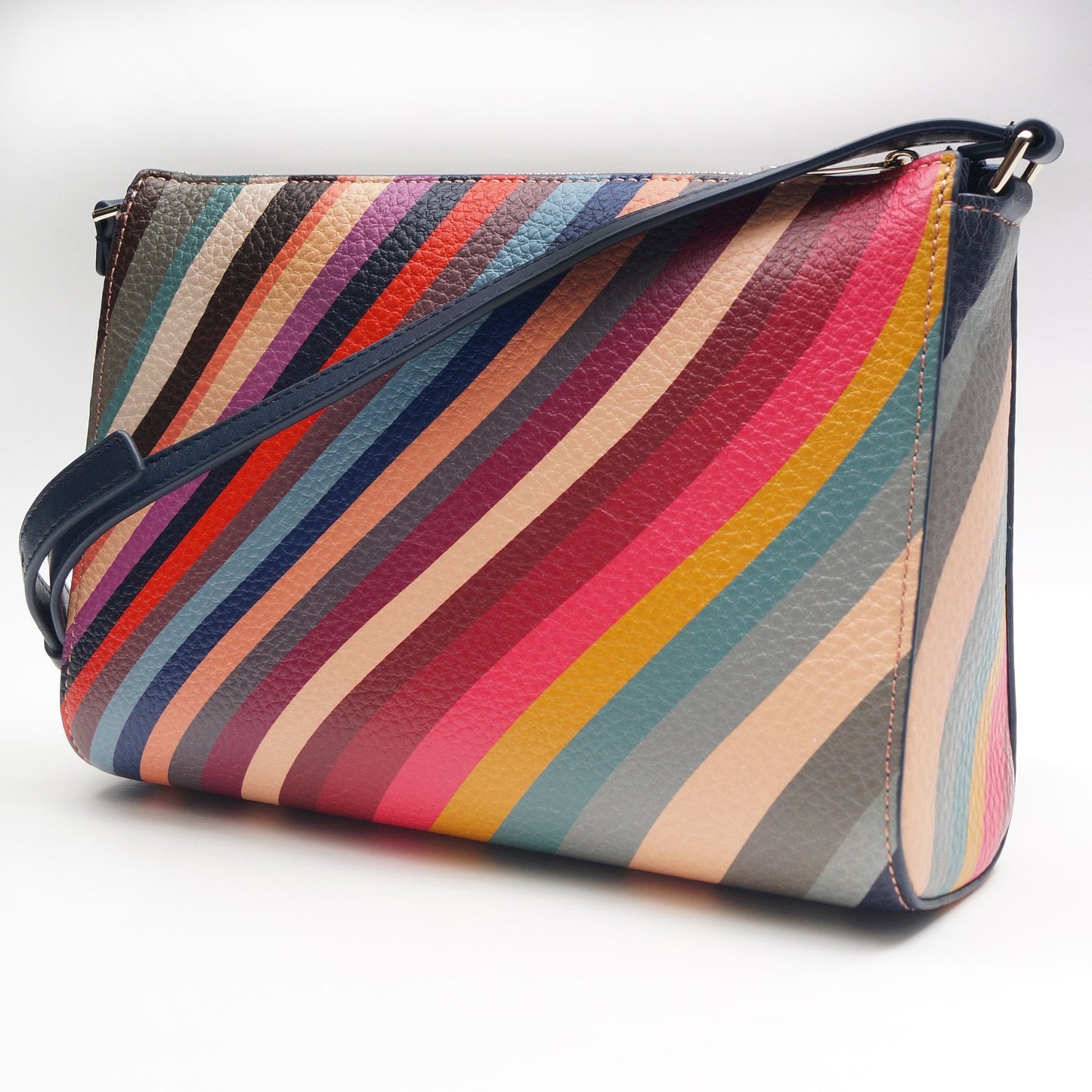 - Cross Body Pochette Leather Swirl Bag