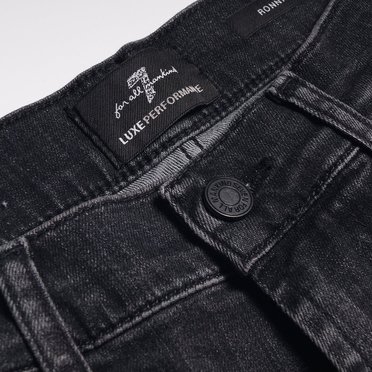 - Ronnie Luxe Performance Jeans - Washed Black