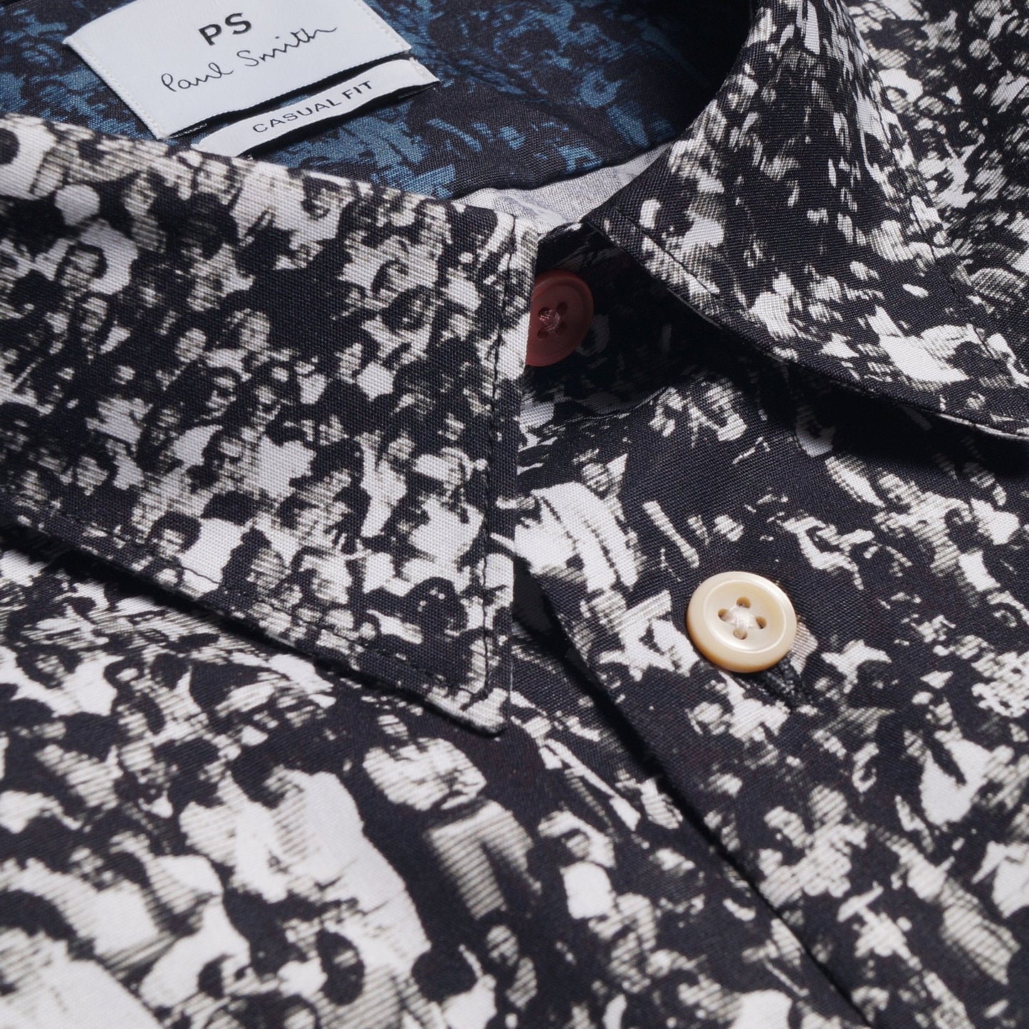 - Crowd Print Short-Sleeve Shirt - Black/White