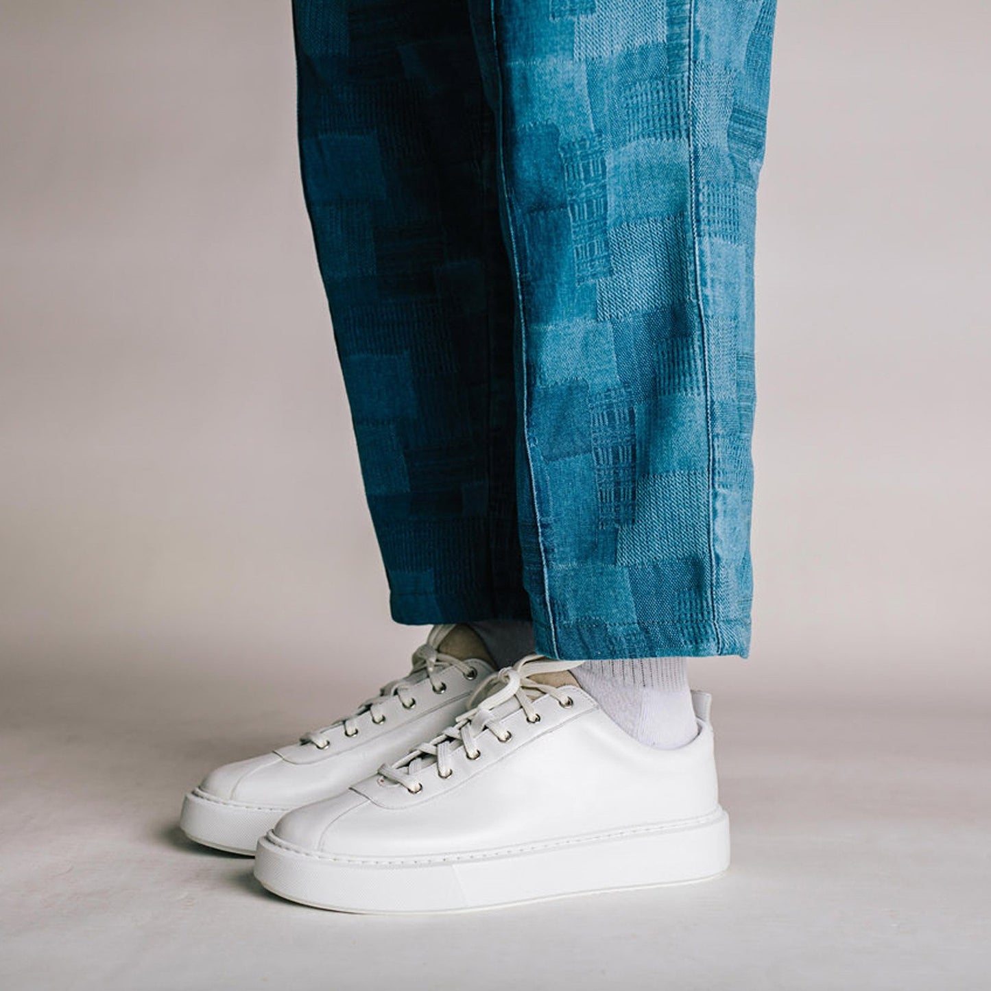 - Sneaker 30 - Leather Sneakers - White