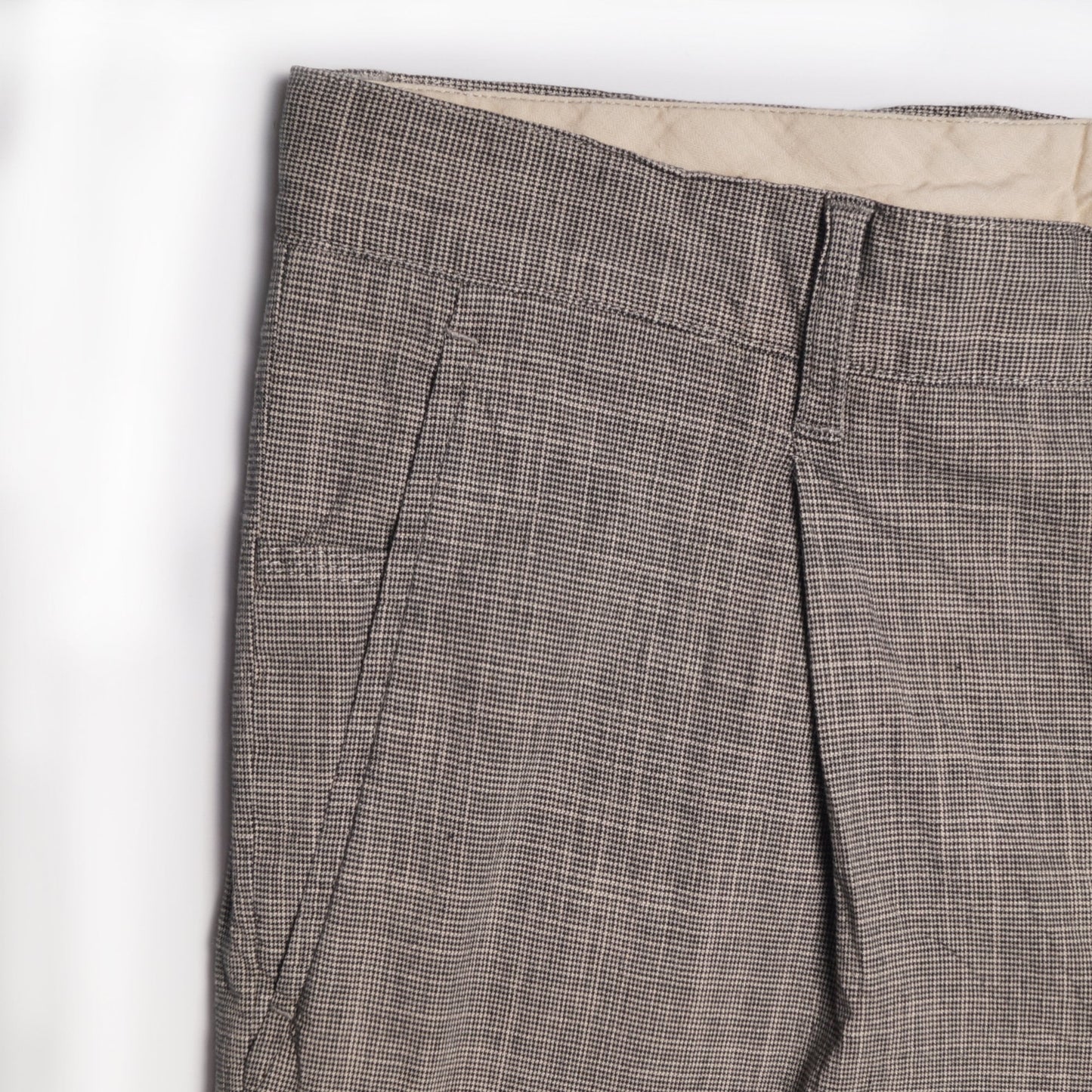 - Fine Check Pleated Trousers - Light Grey