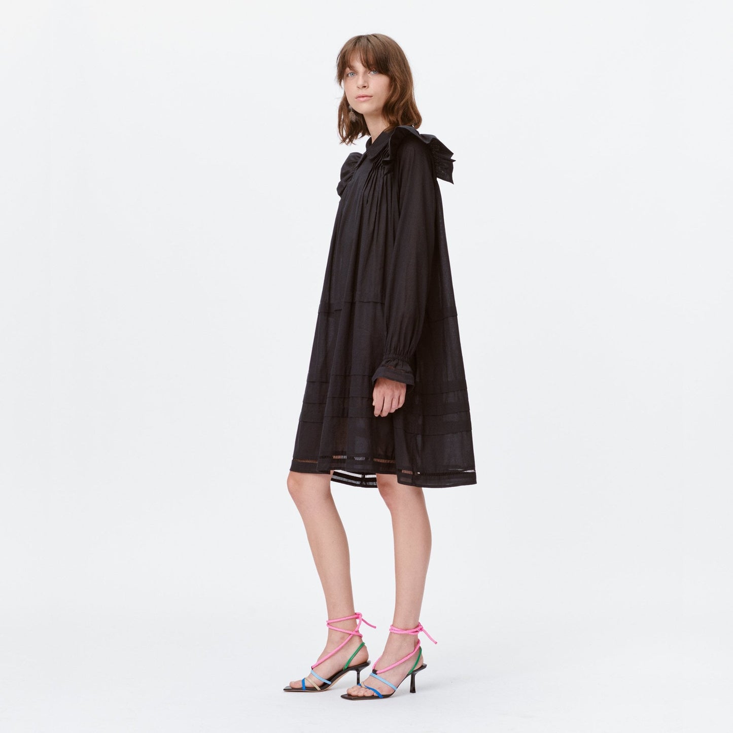 - Trancas - Cotton Ruffle Sleeve Dress - Black