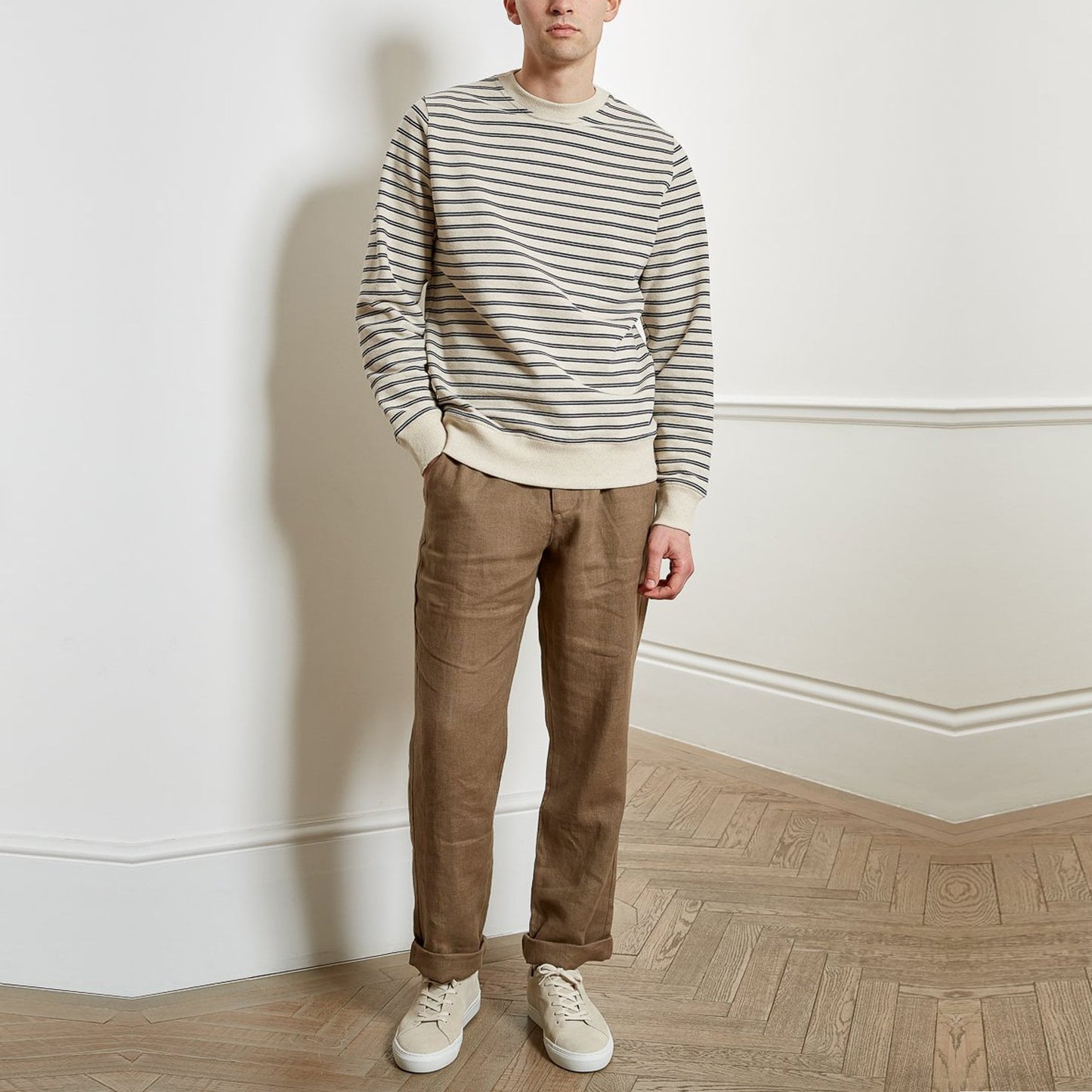 - Robin - Stripe Sweatshirt - Navy/White