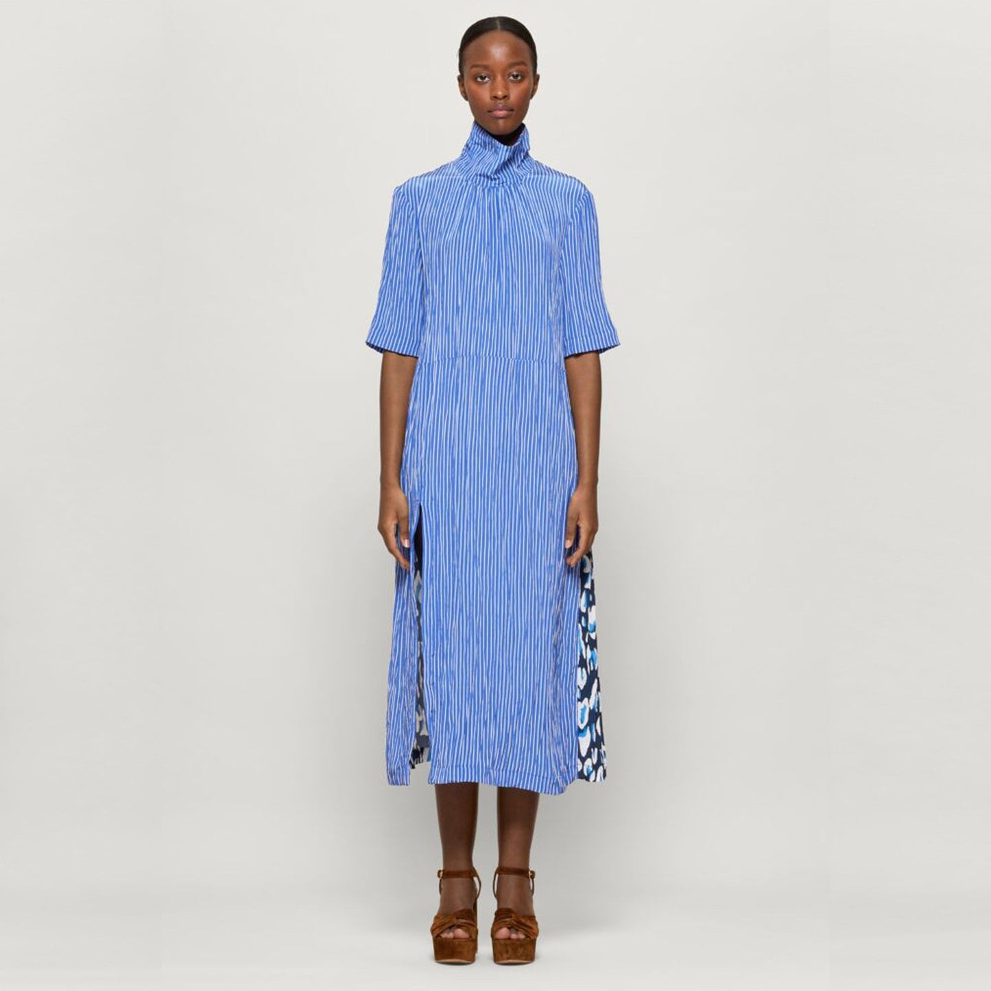 - Angie Midi Striped Dress - Blue