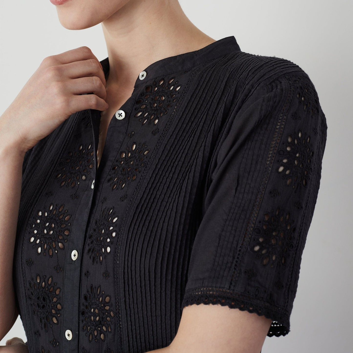 - Retour Broderie Cotton Lace Dress - Black