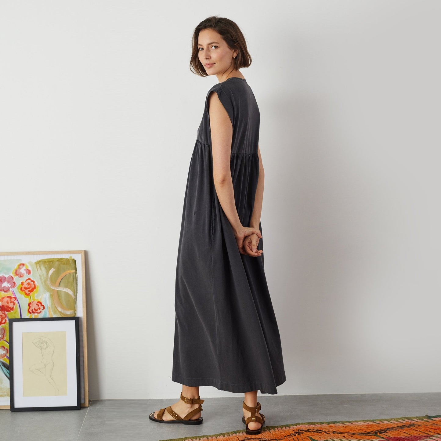 - Richard T-Shirt Maxi Dress - Charcoal