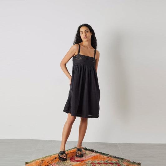 - Ramses Broderie Dress - Carbone