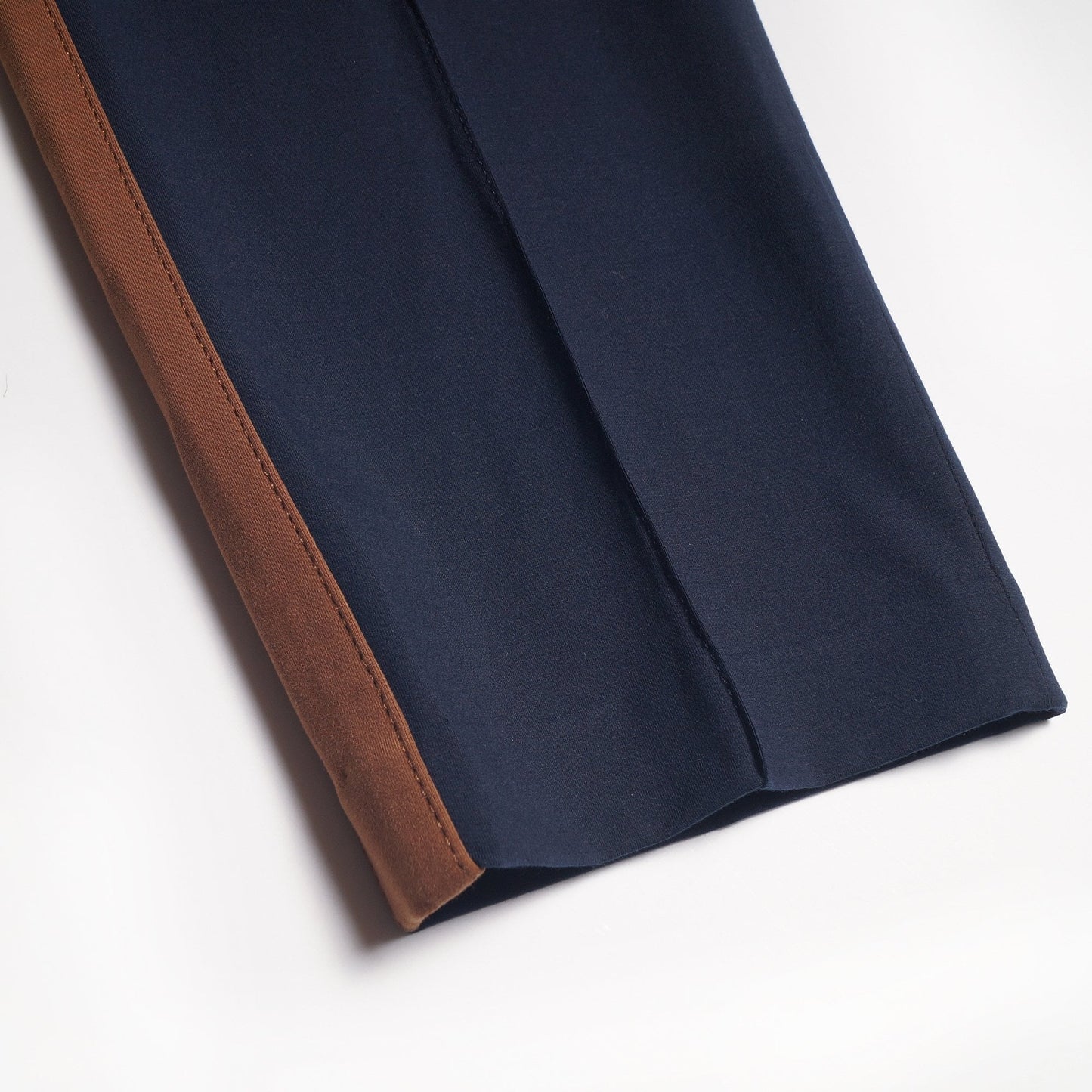 - Stripe Jogging Pants - Navy