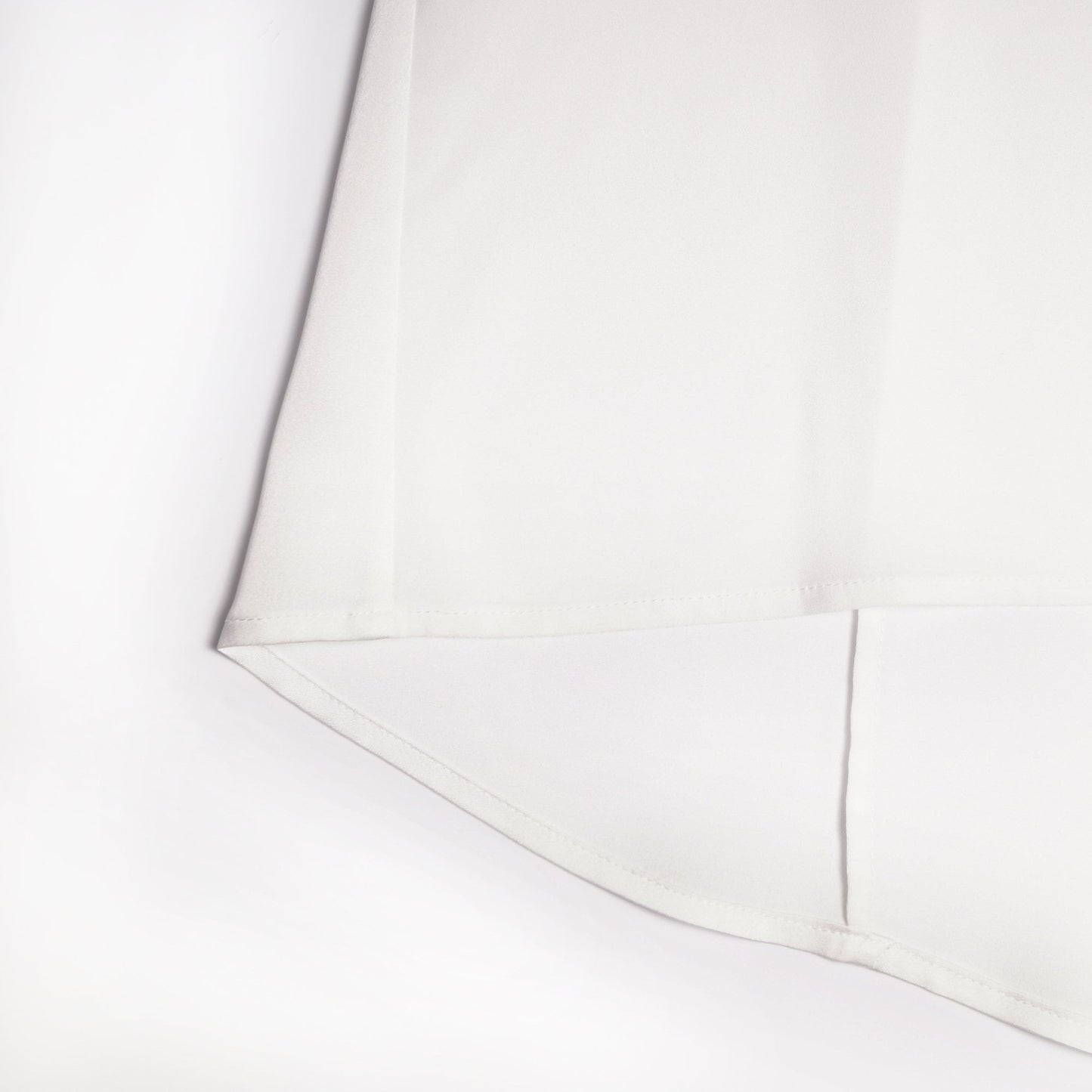 - Well-To-Do - Ruffle Shirt - White