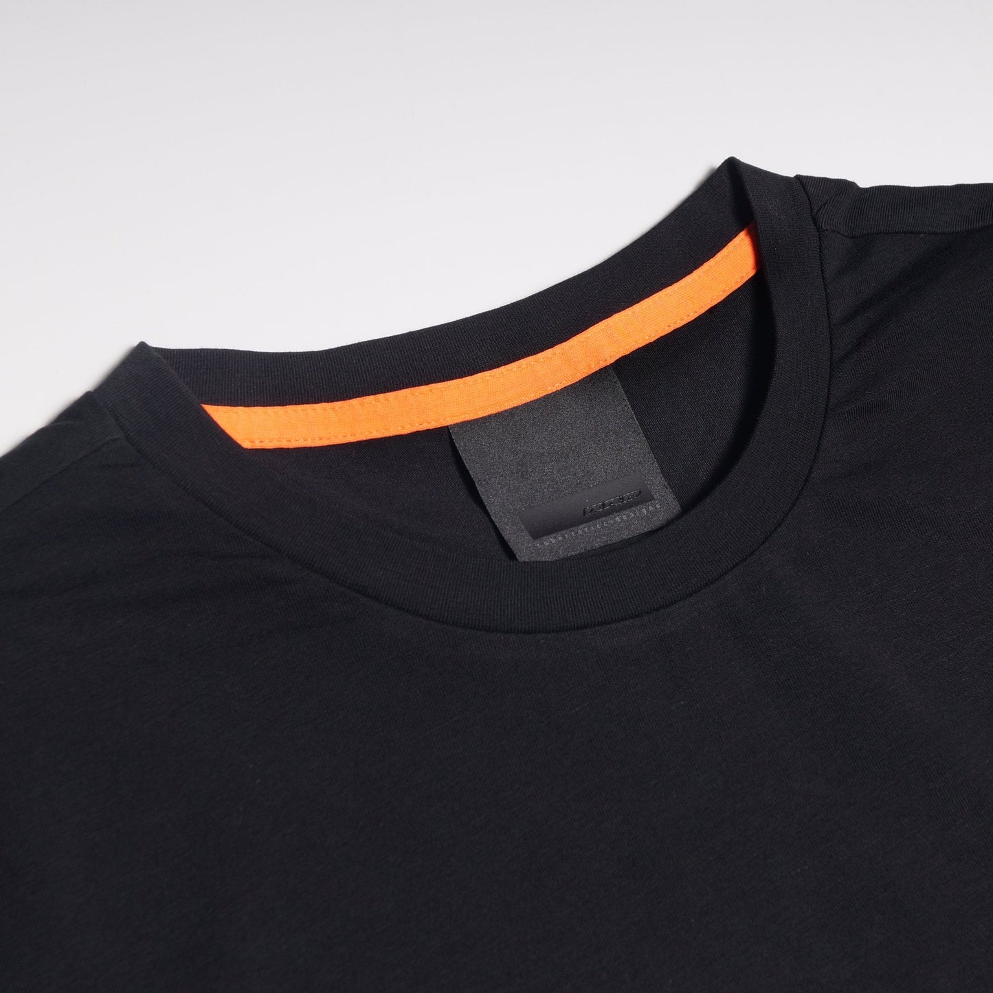 - Crew Neck T-Shirt - Black