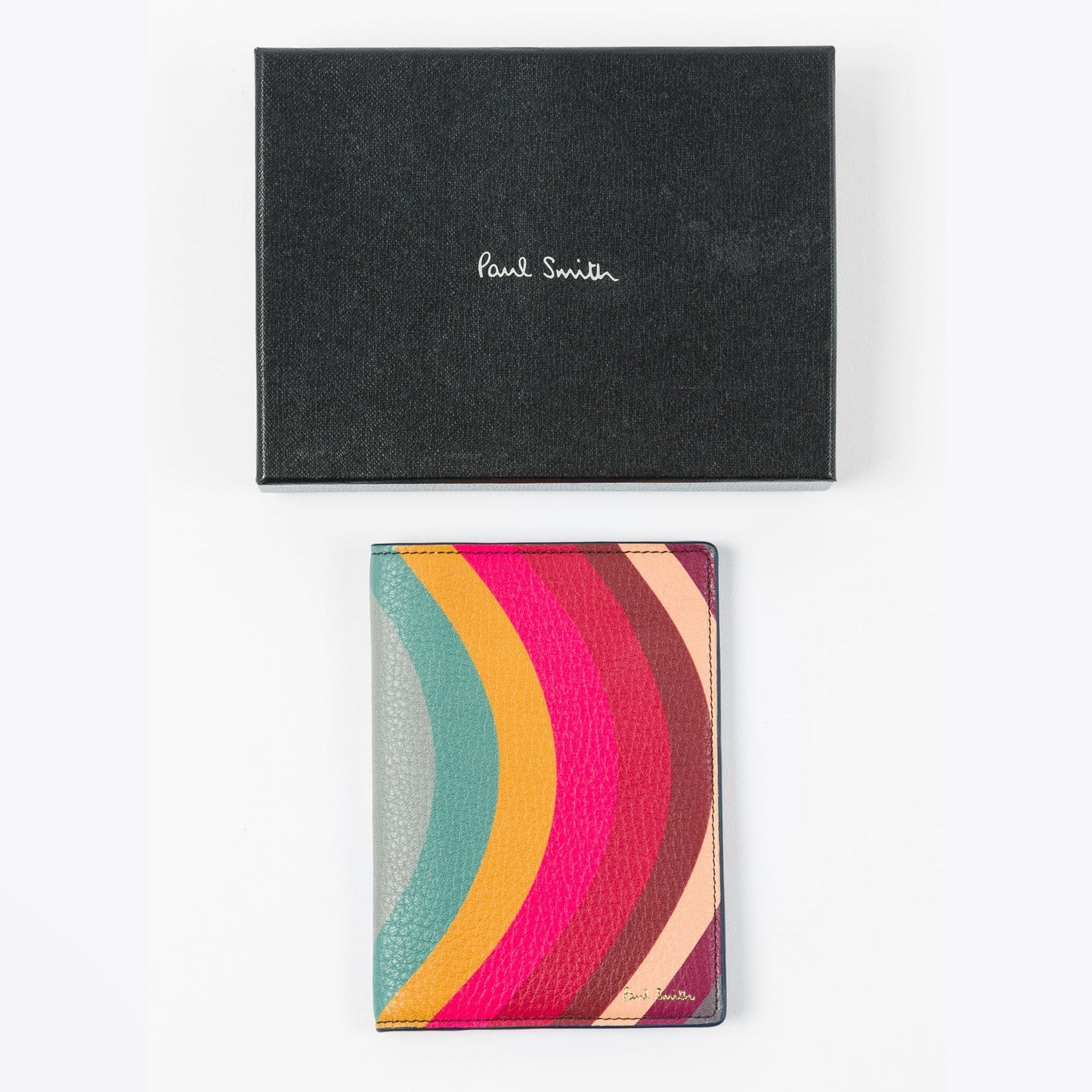 - Swirl Print Leather Passport Cover - Multi