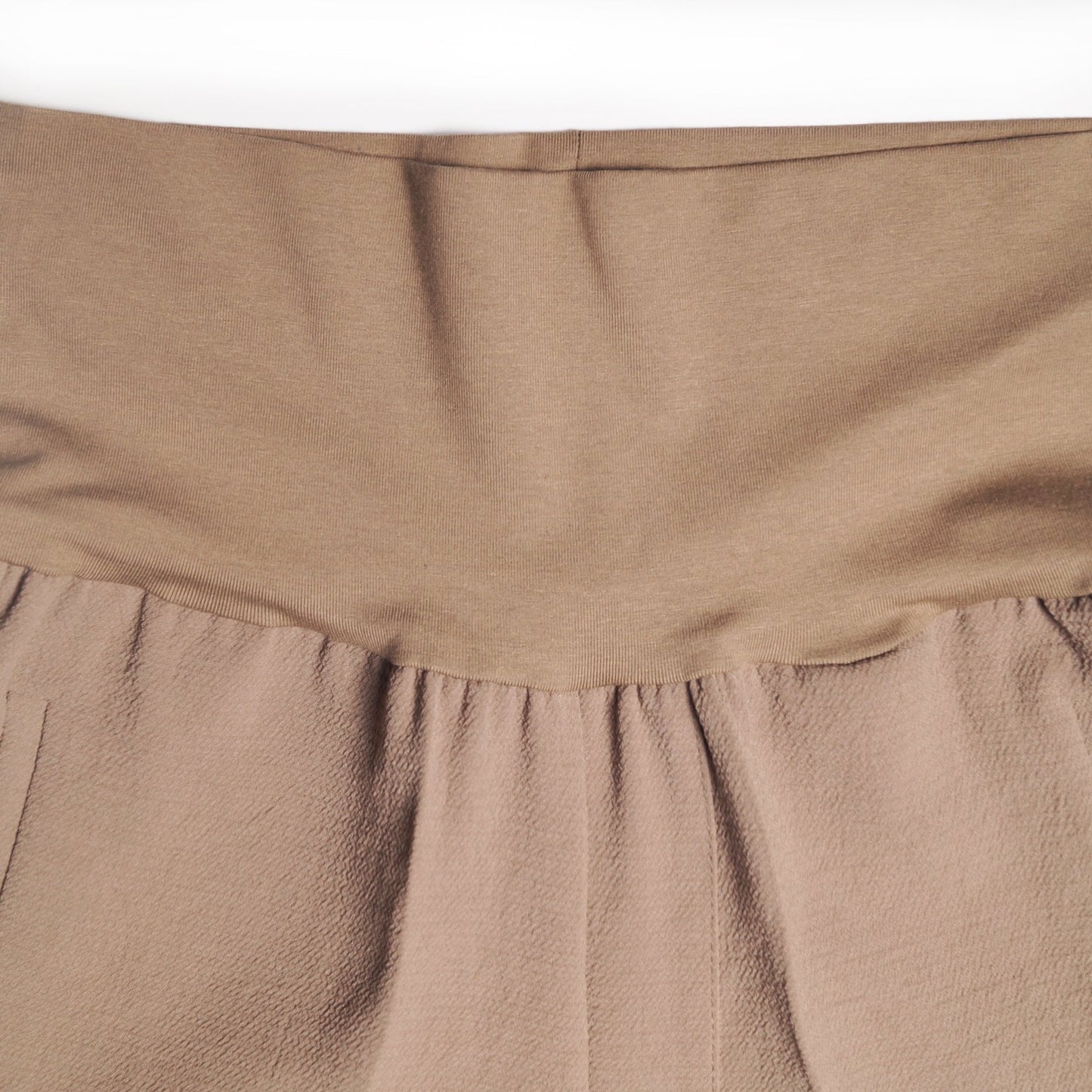 High-Rise Elasticated Waist Trousers - Beige